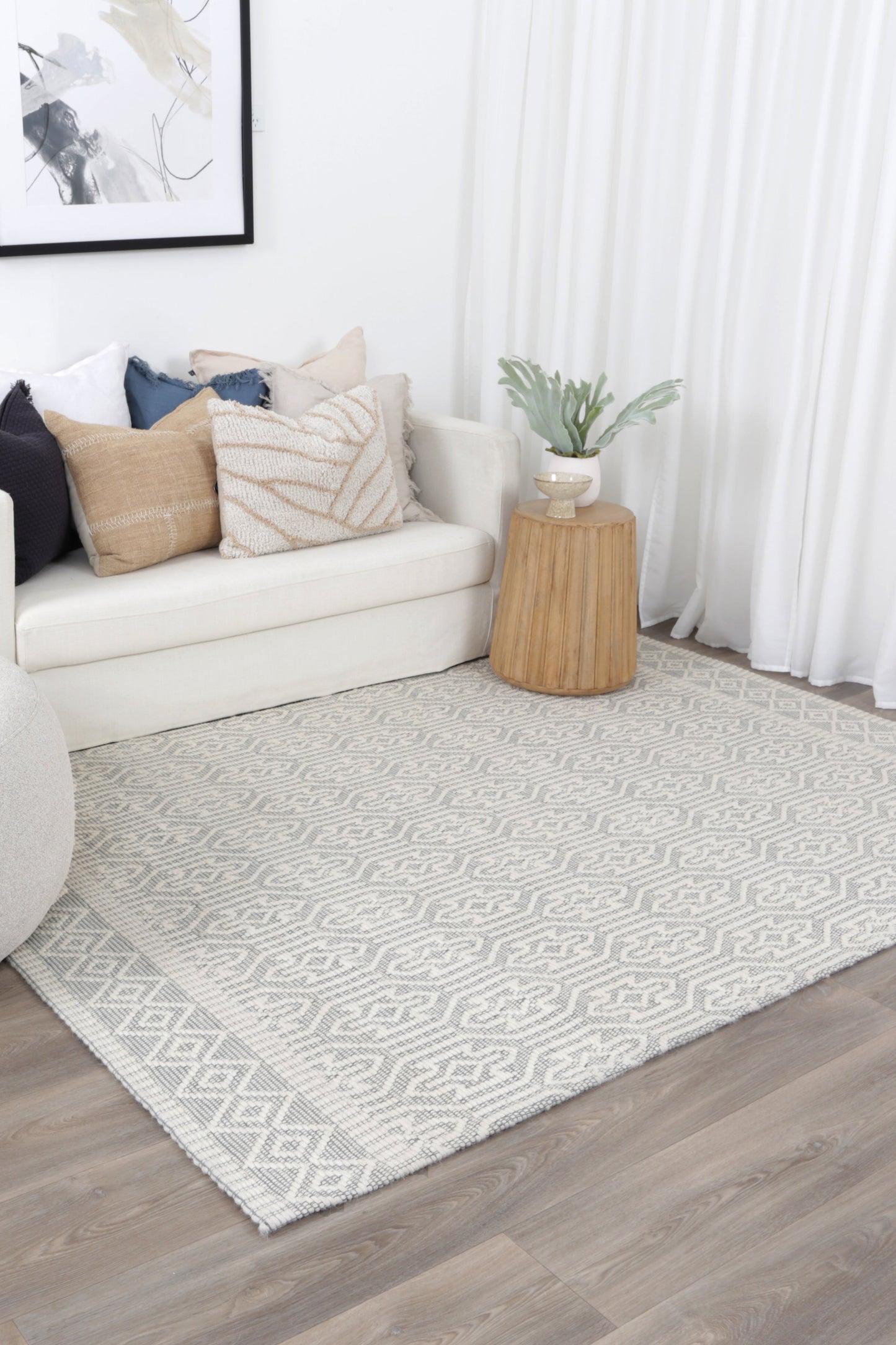 Bellora Geometric Light Grey Wool Rug