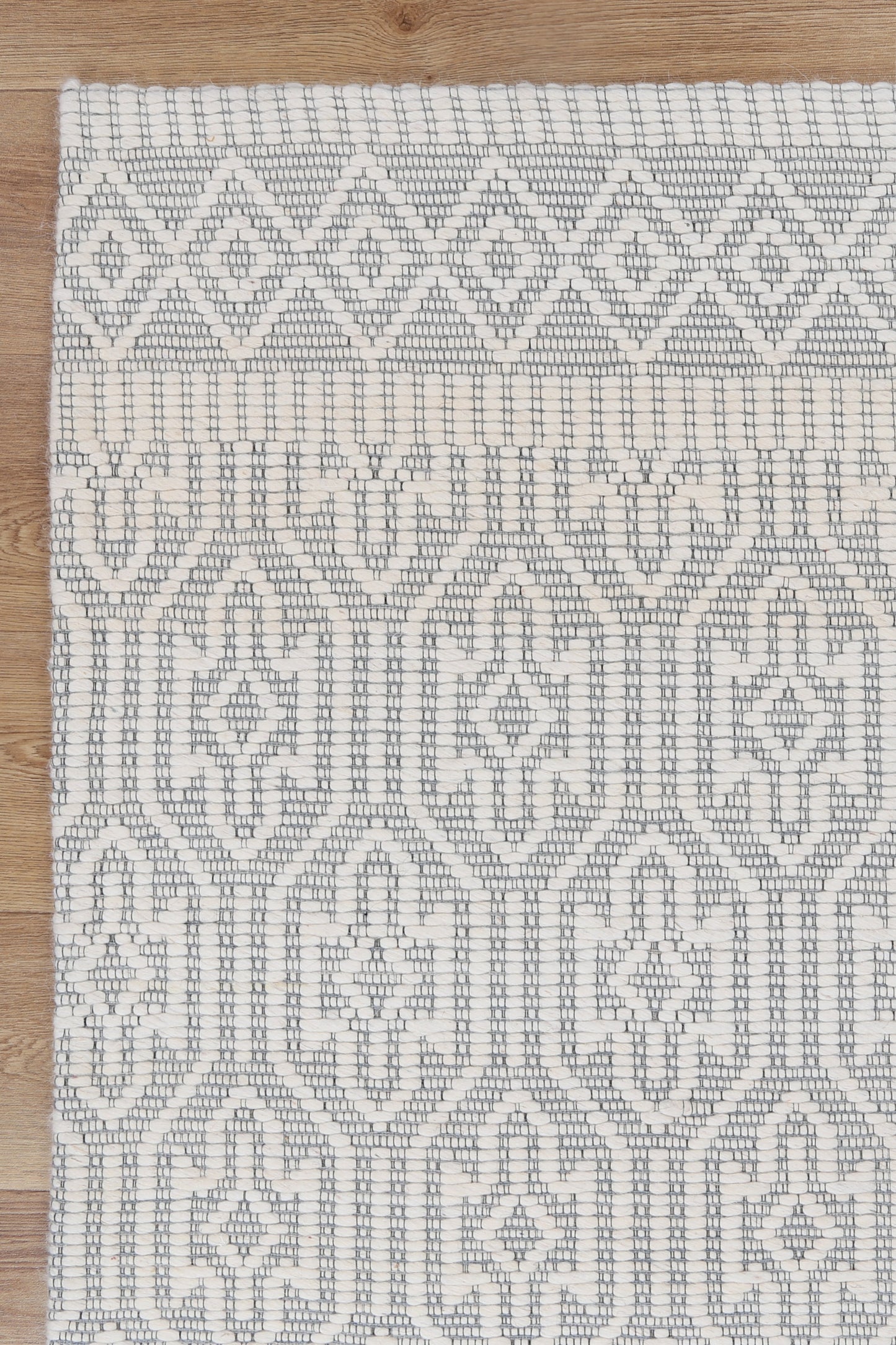 Bellora Geometric Light Grey Wool Rug