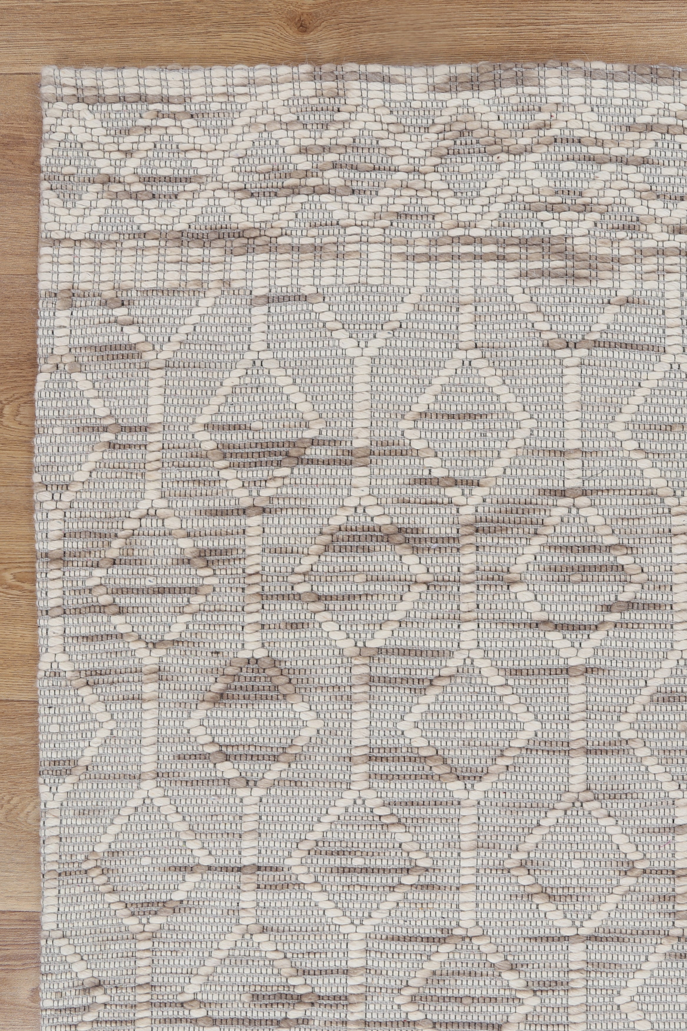 Bellora Lattice Beige Wool Rug