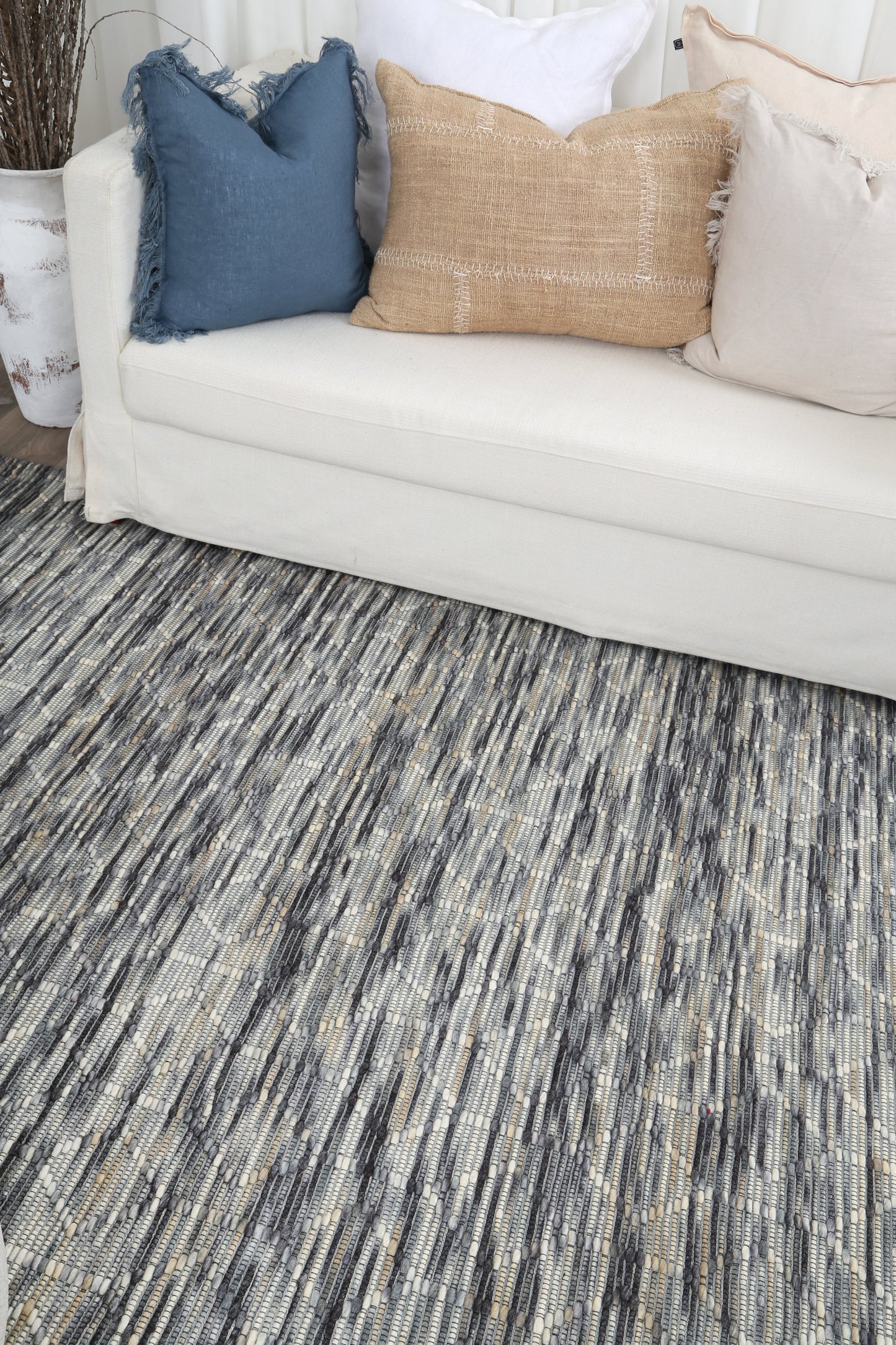 Bellora Lattice Stone Wool Rug