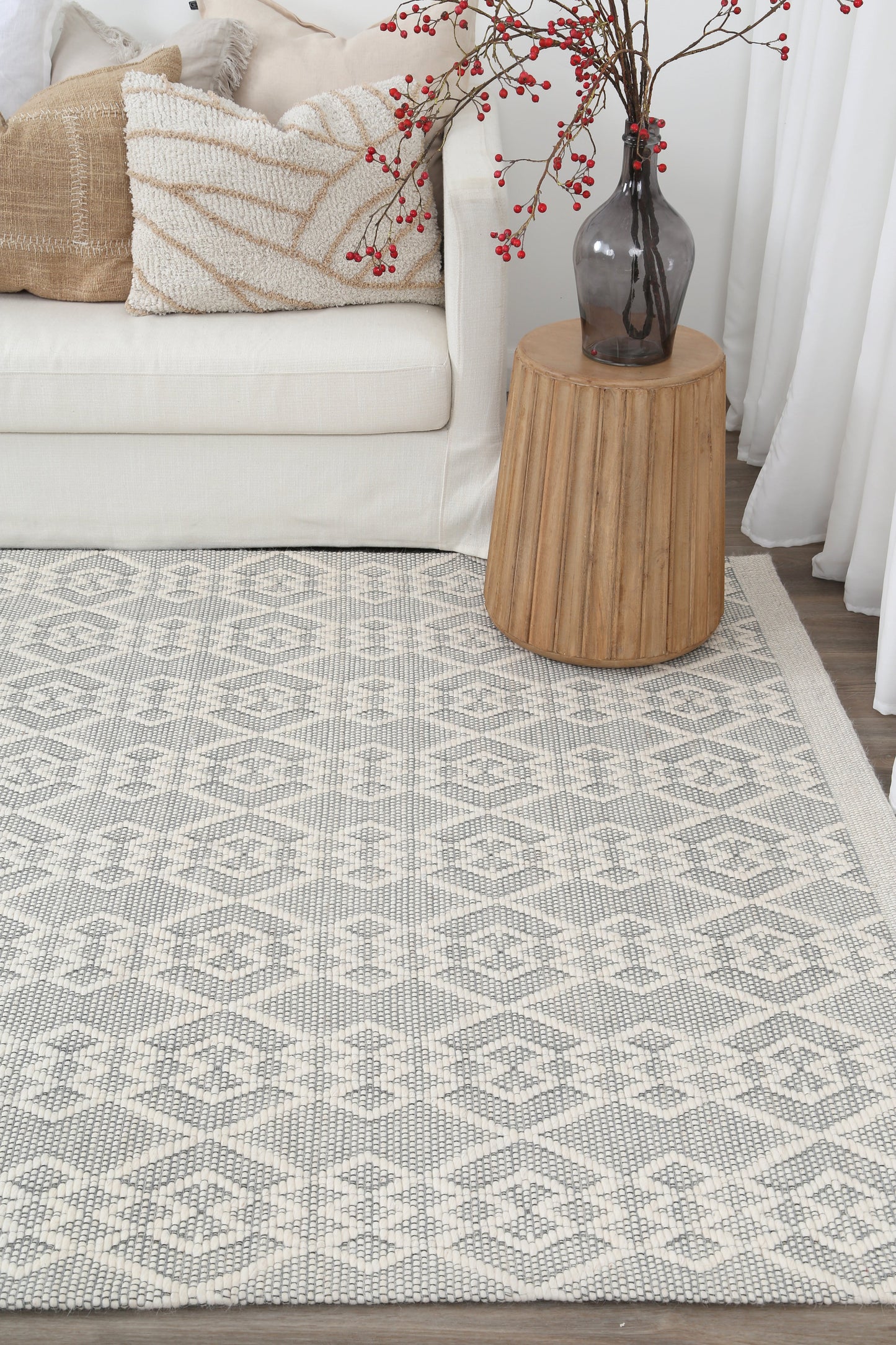 Bellora Diamond Grey Wool Rug