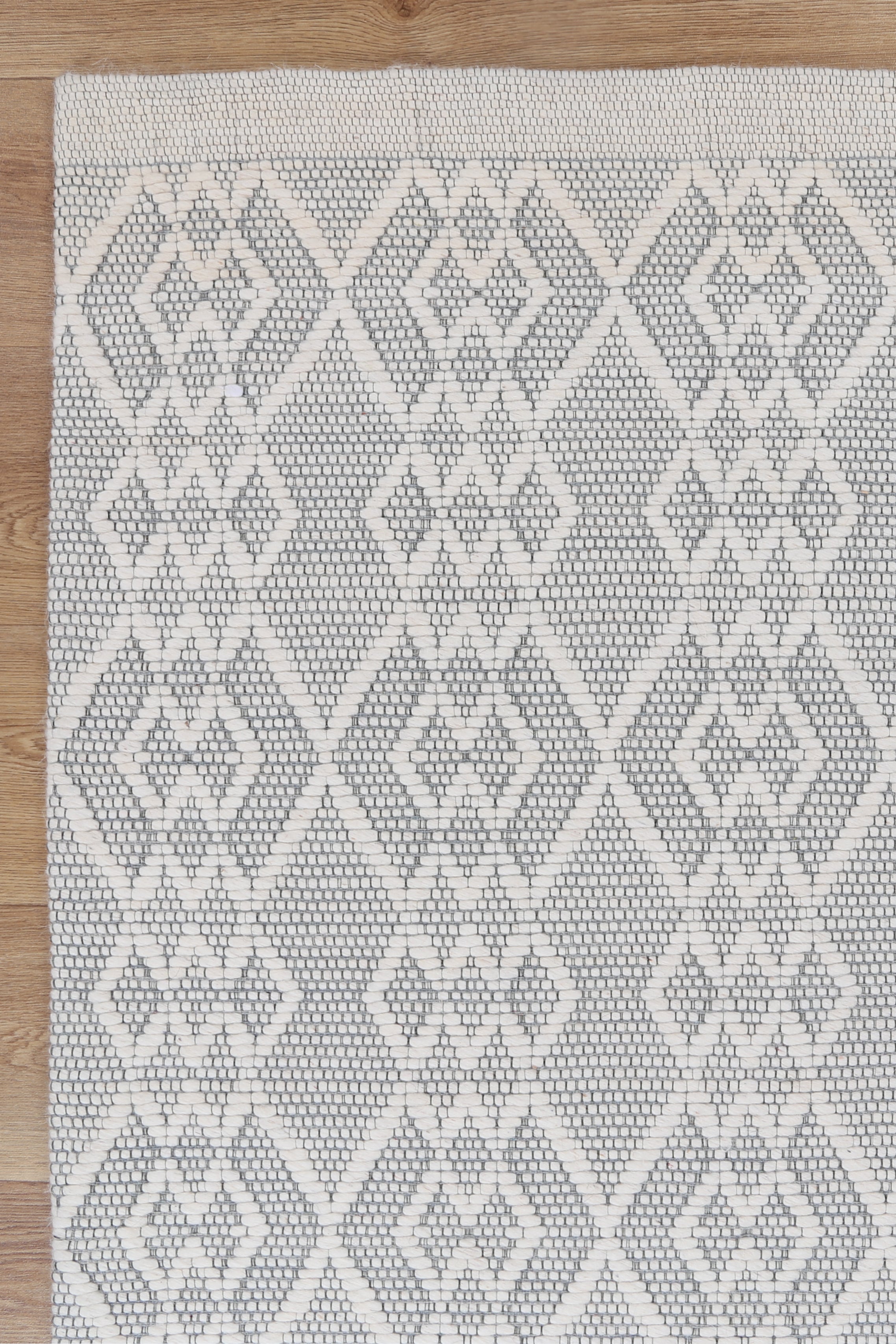 Bellora Diamond Grey Wool Rug