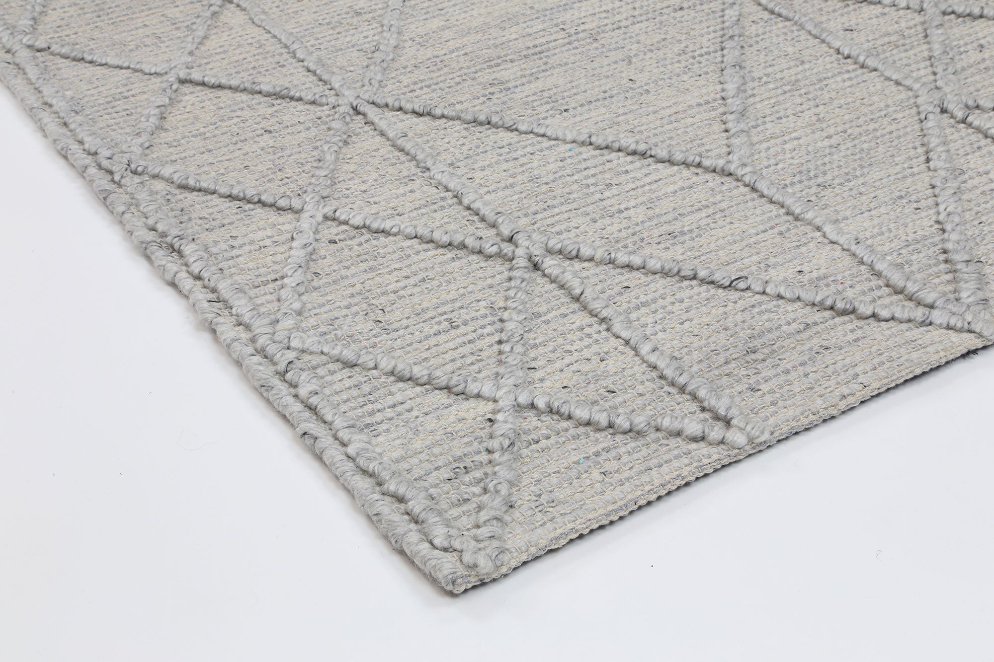 Shoreline Interweave Tribal Grey Wool Rug