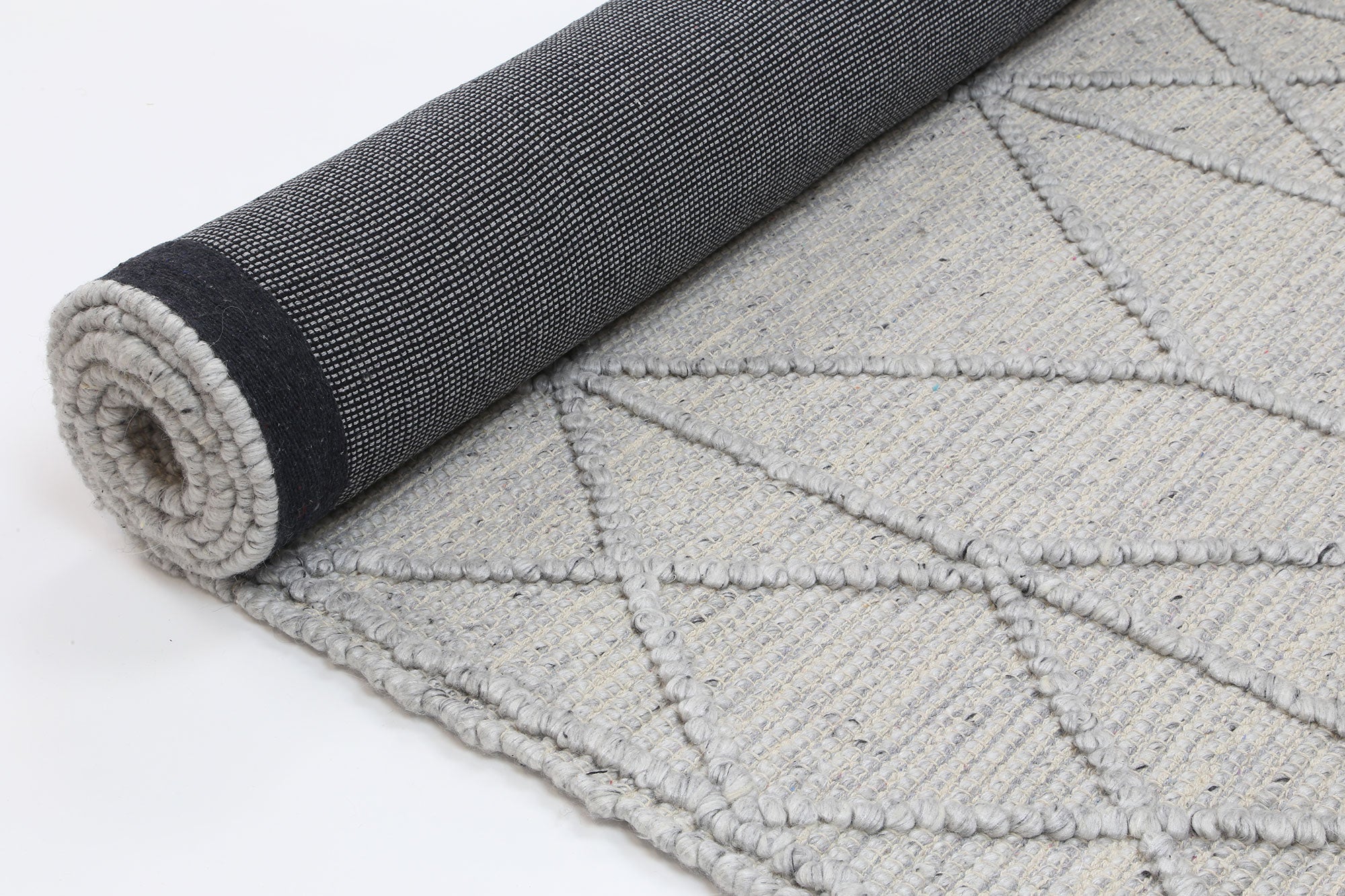 Shoreline Interweave Tribal Grey Wool Rug