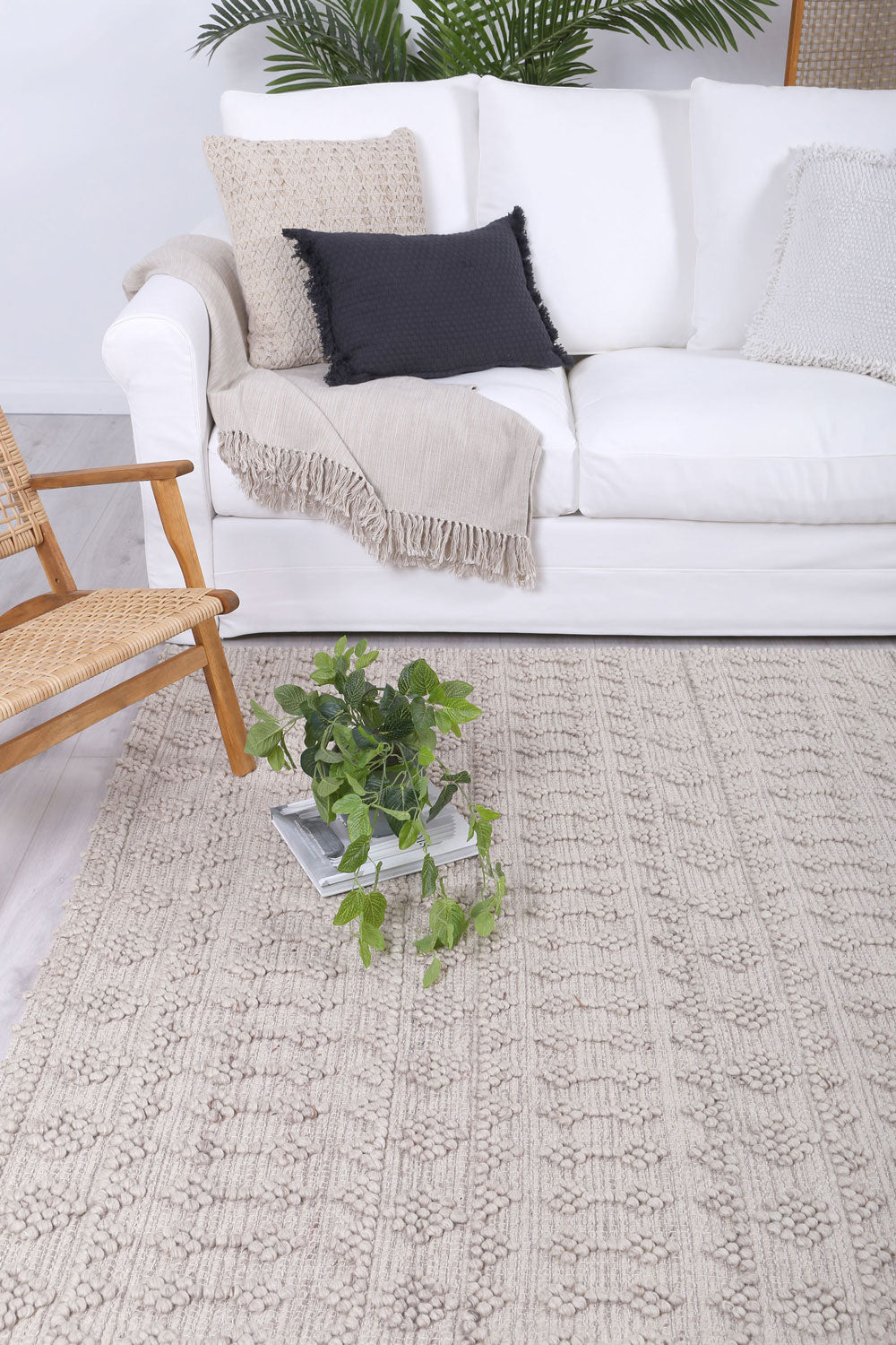 Shoreline Fine Tribal Natural Wool Rug