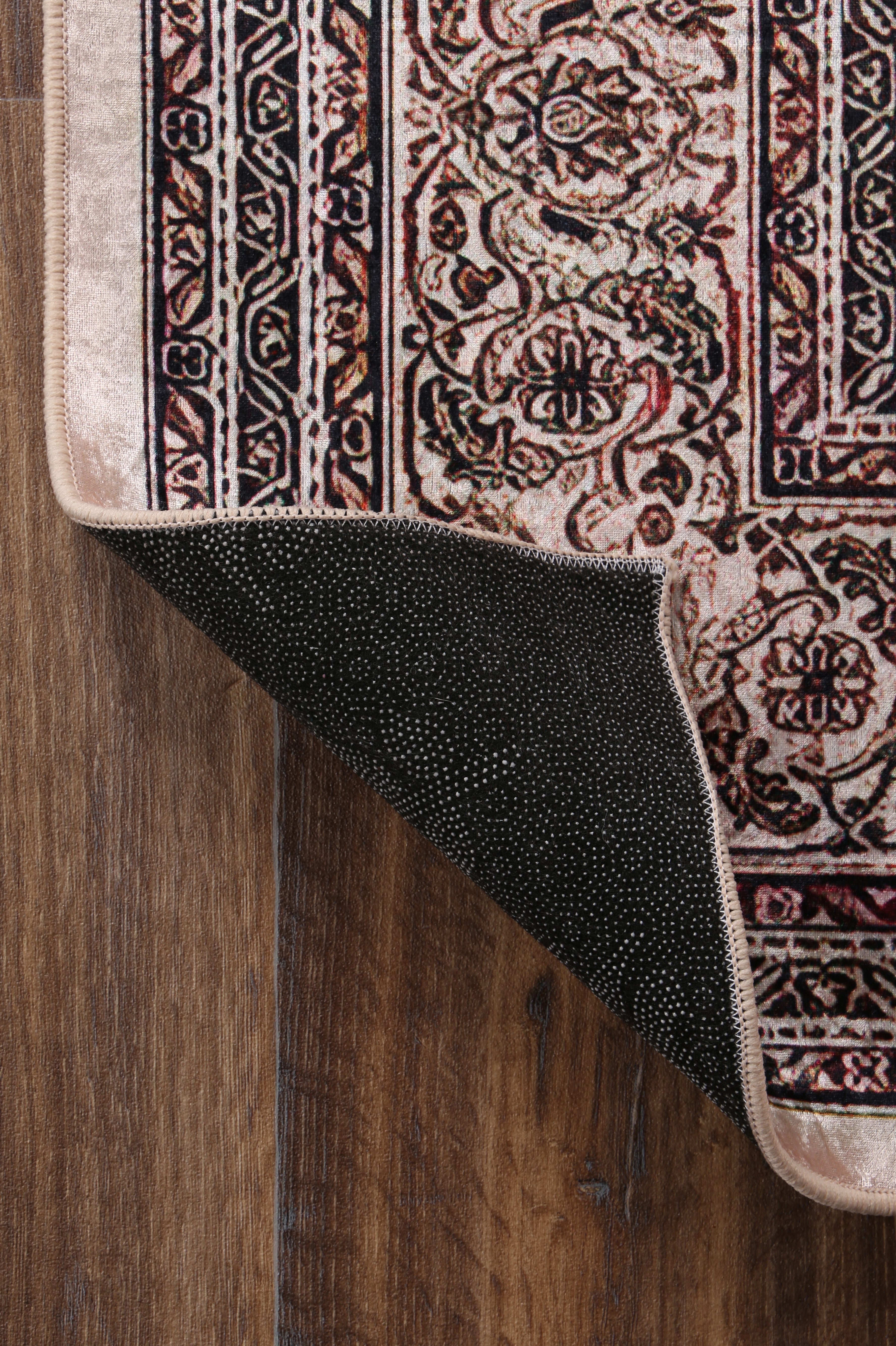 Valencia Medallion Red Non-Slip Rug - ANGE04