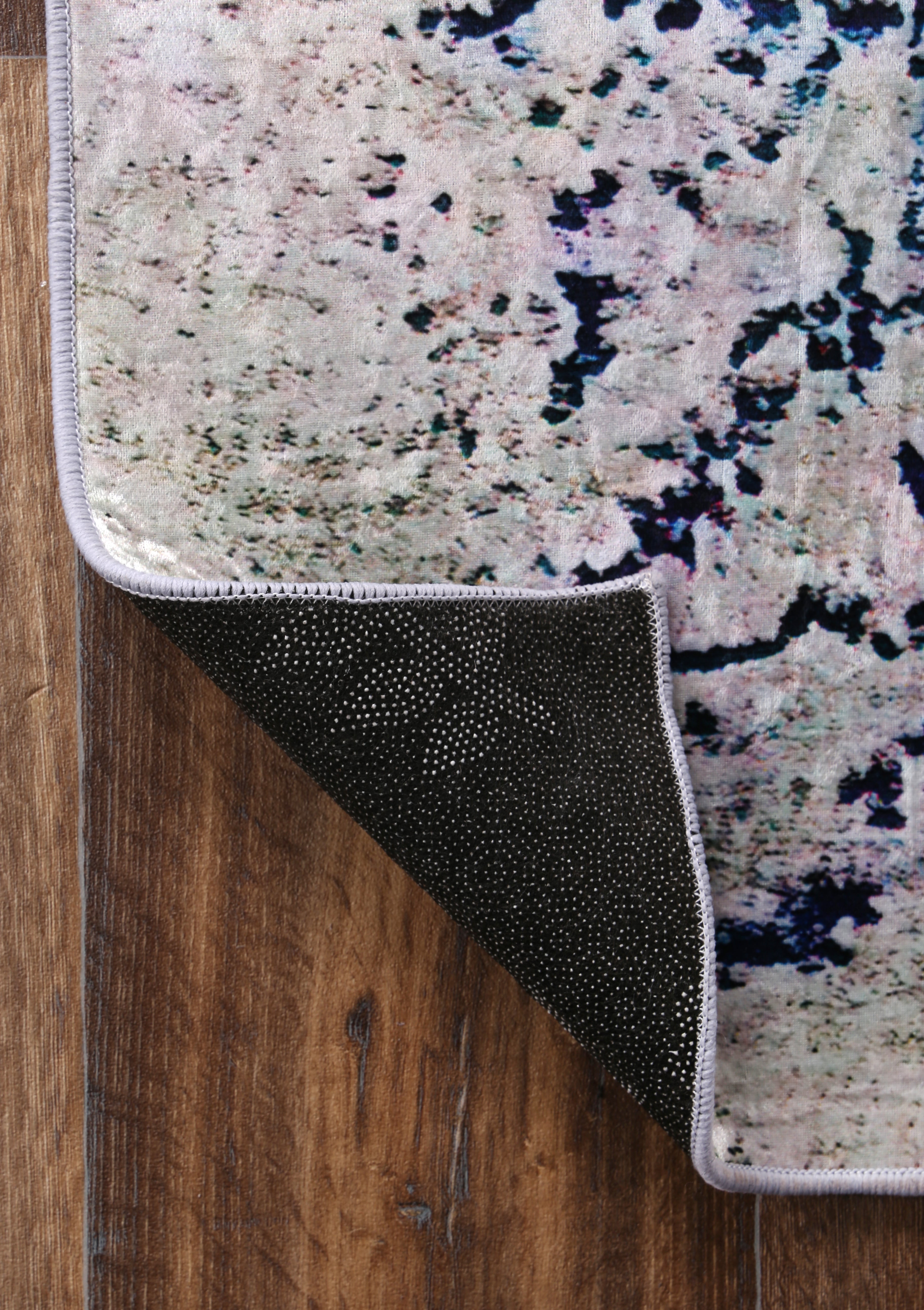 Valencia Distressed Navy White Traditional Non-Slip Rug - ANGE09