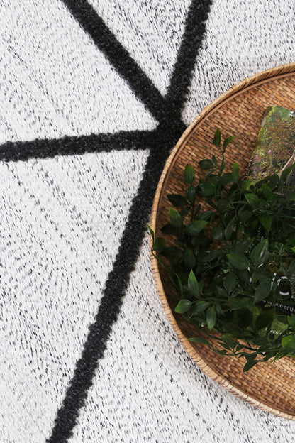 Kaelen Trojan Geometric Ivory and Anthracite Rug