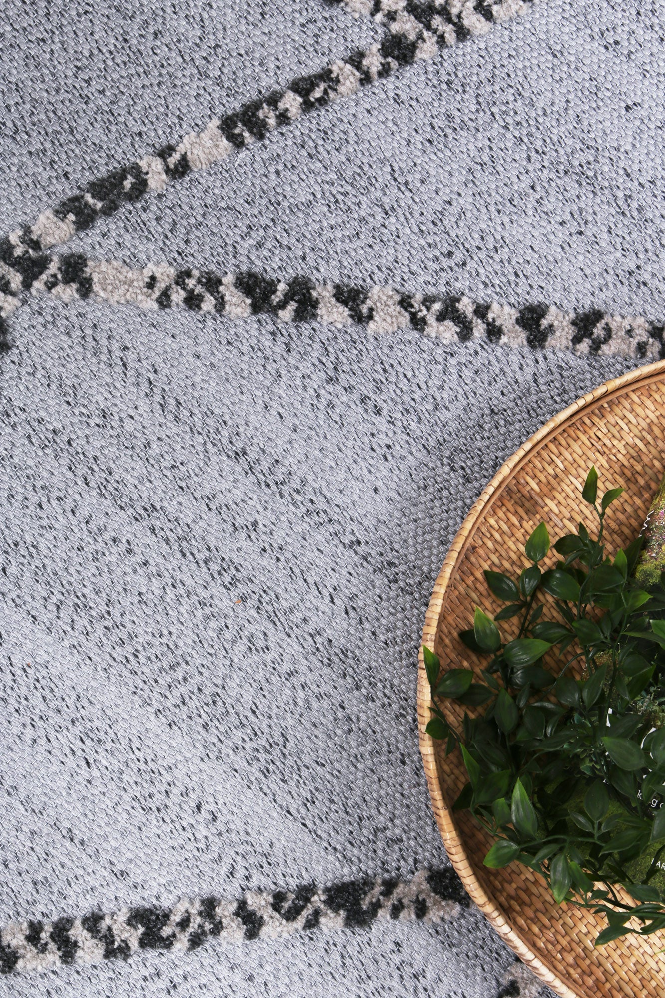 Kaelen Sparta Geomteric Grey and Ash Rug