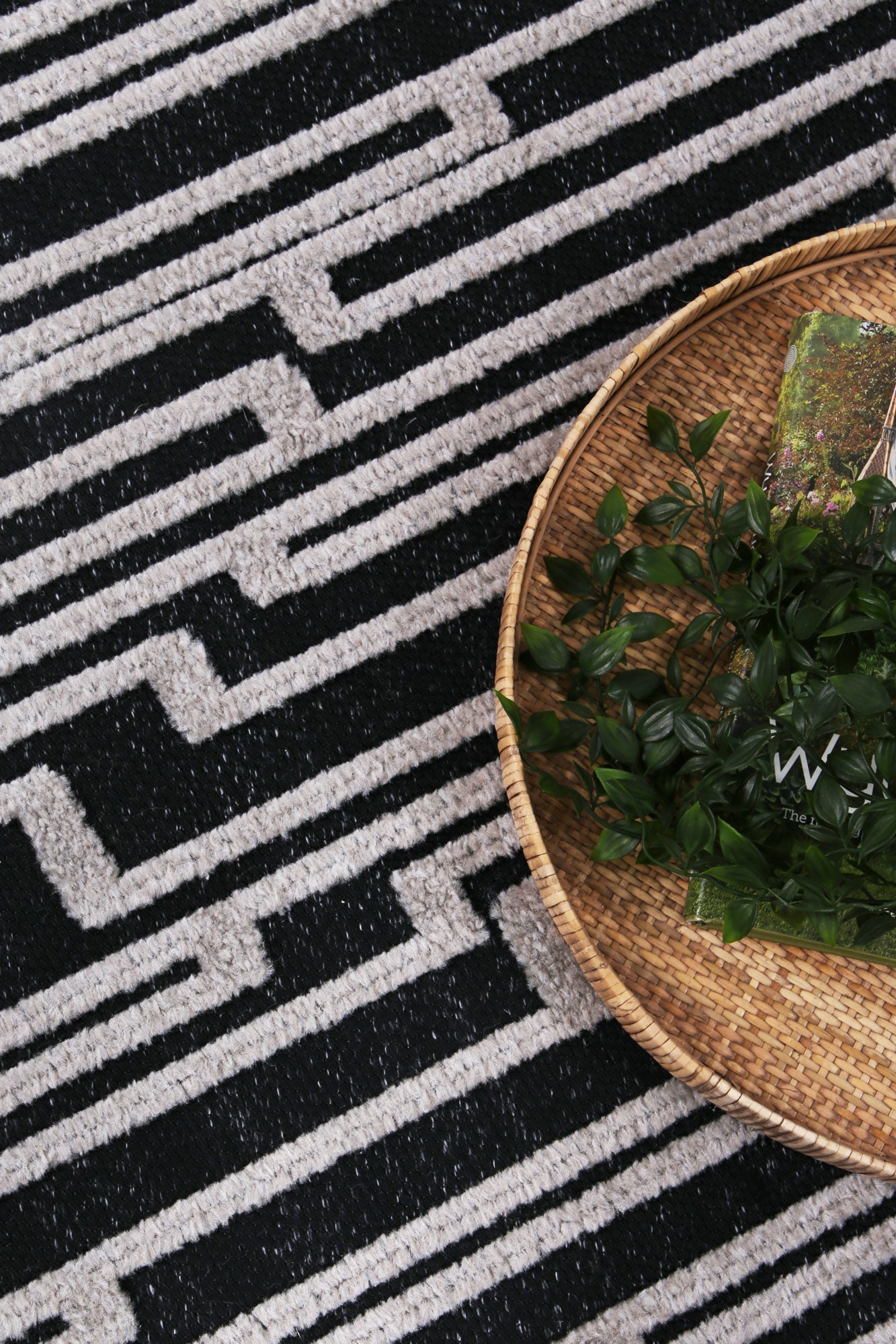 Kaelen Arcadia Geomteric Black and White Rug