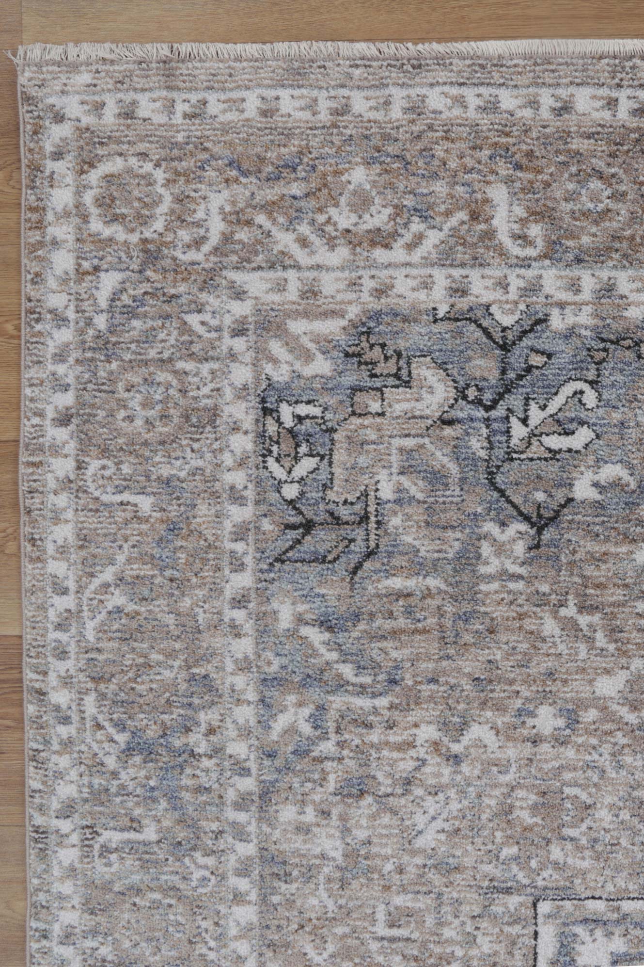 Montra Virginia Medallion Transitional Ash Rug