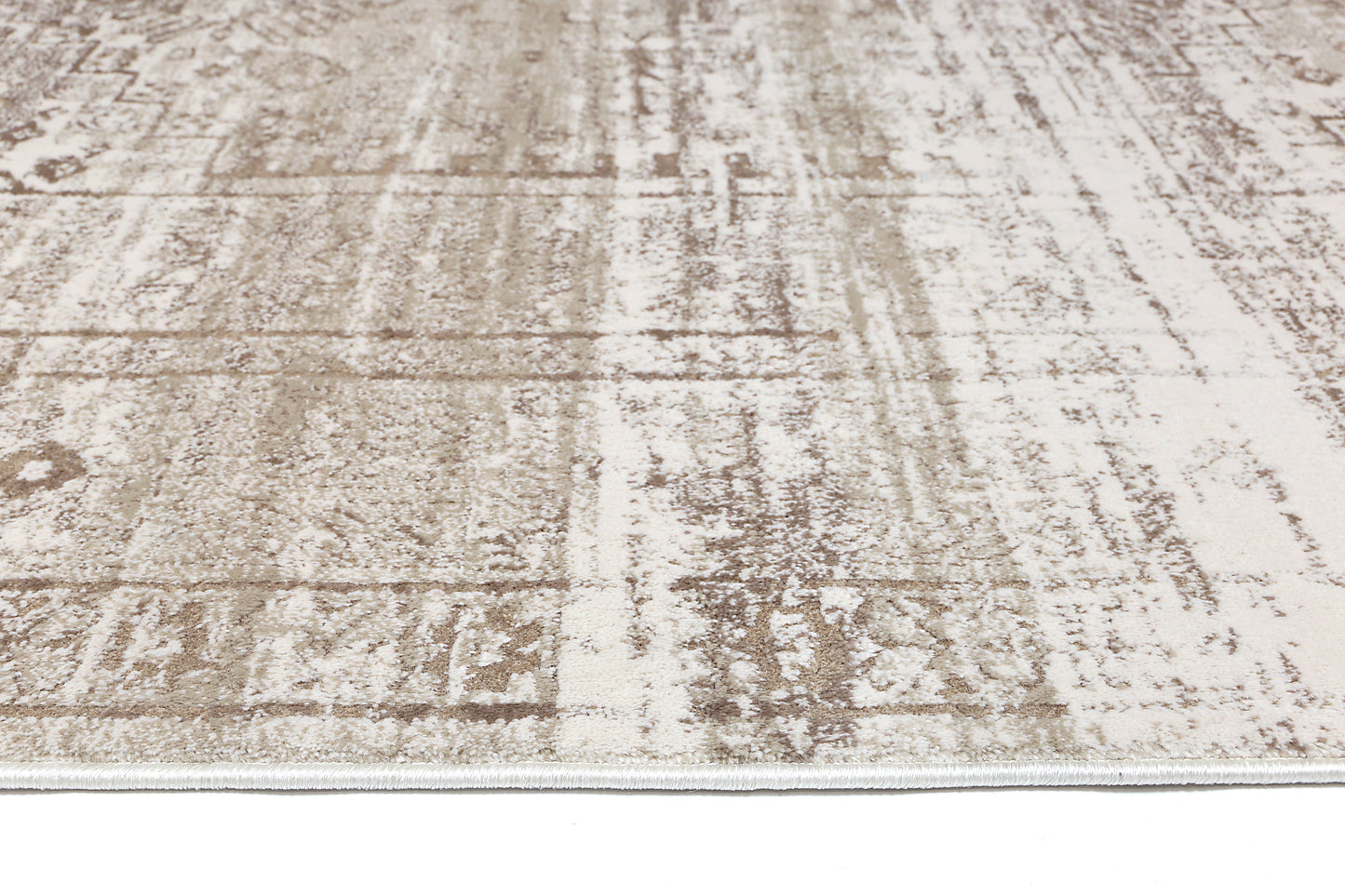 Evara Traditional Beige Rug