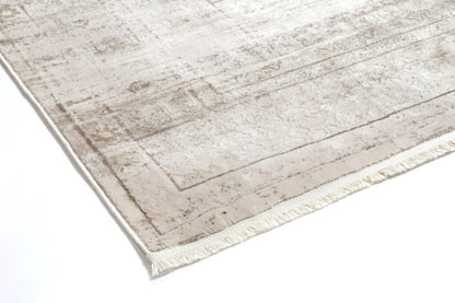 Evara Traditional Beige Rug