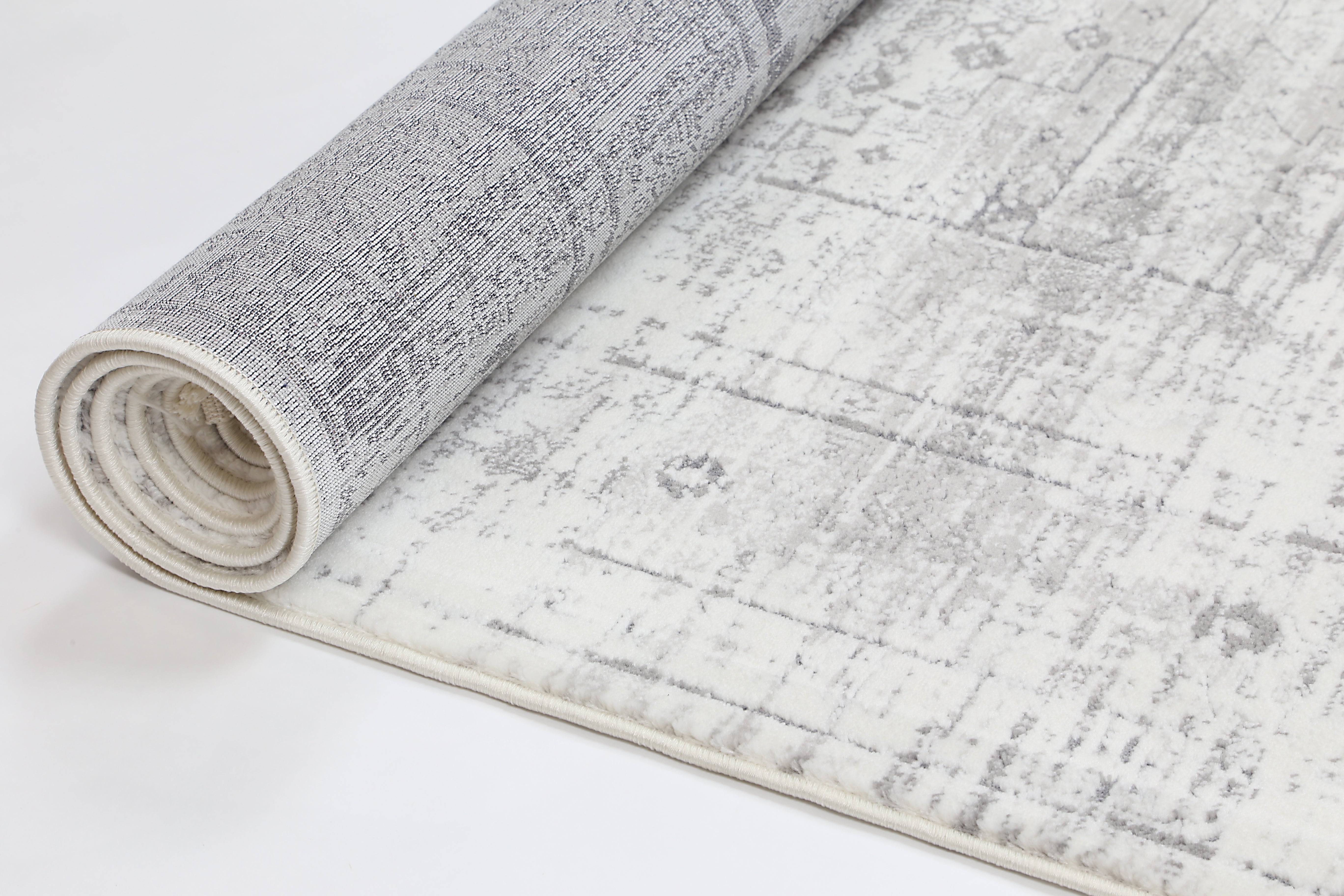 Evara Traditional Grey Rug