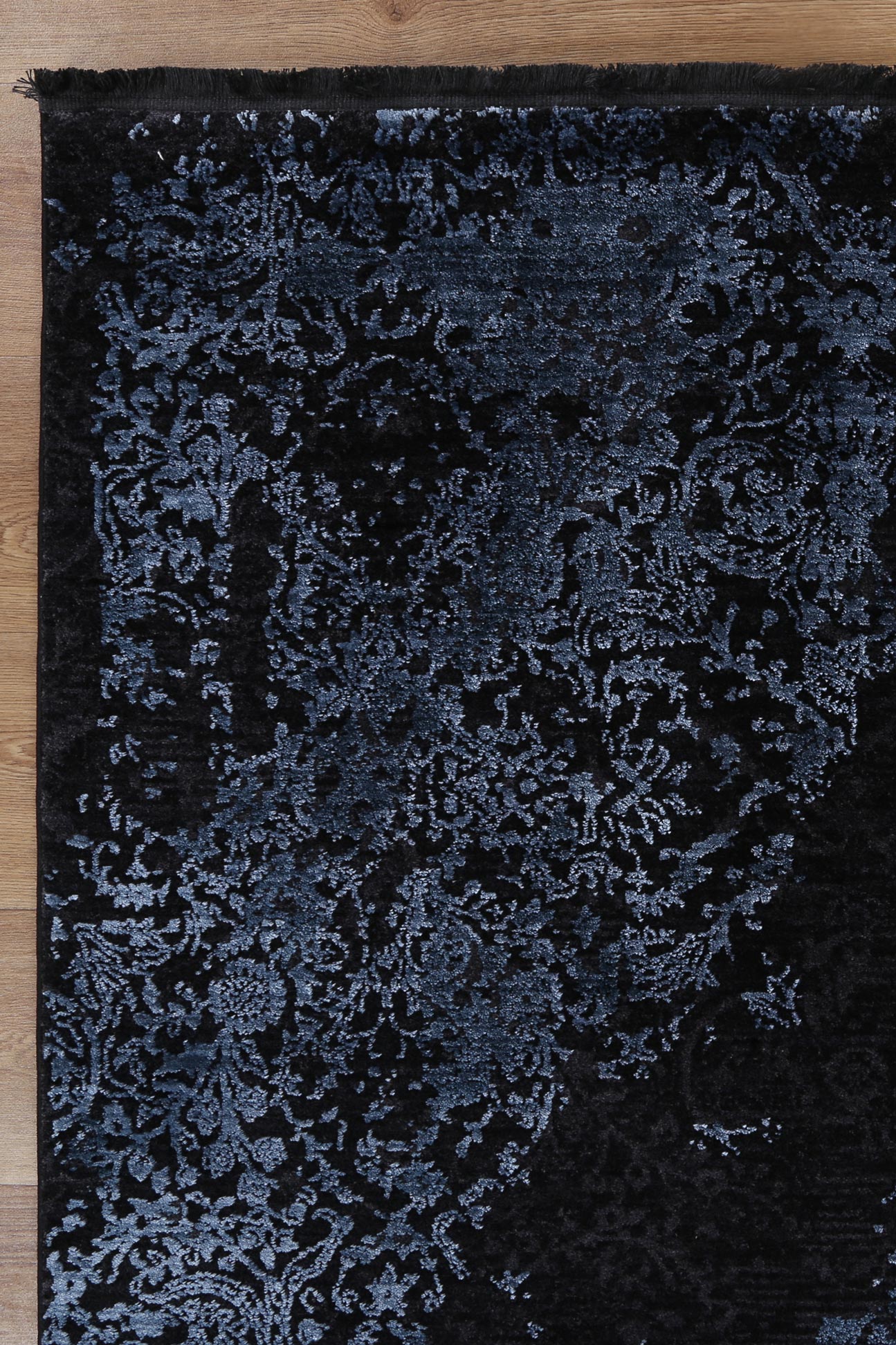 Mykonos Distressed Medallion Blue Rug