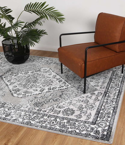 Lorena Safra Traditional Grey Rug