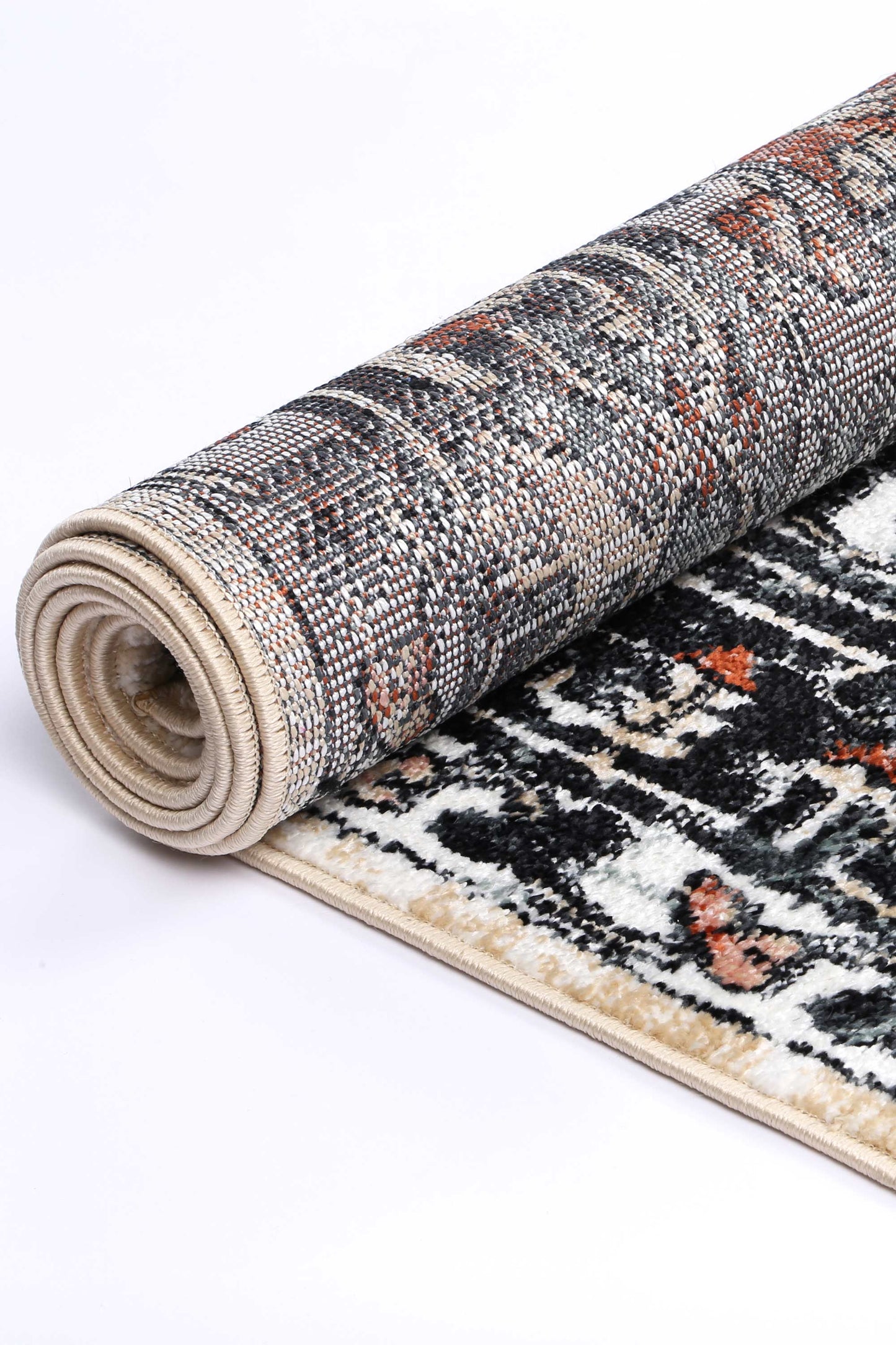 Lorena Istana Traditional Cream Rug