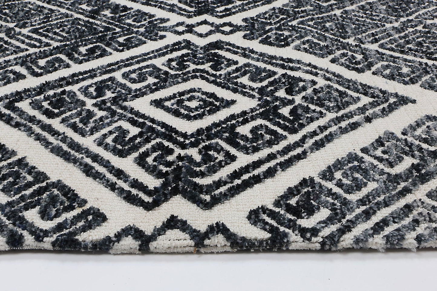 Estra Glenfalls Anthracite Tribal Rug