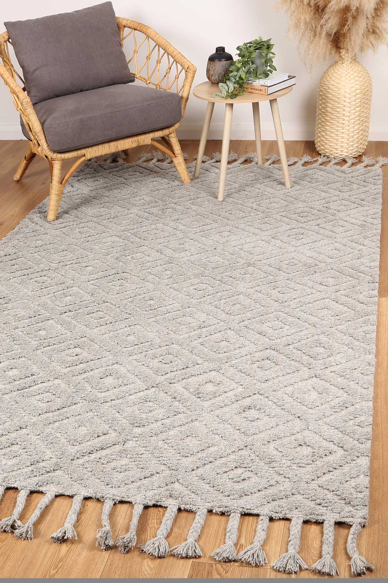 Orielle Diamond Wool Blend Grey Rug