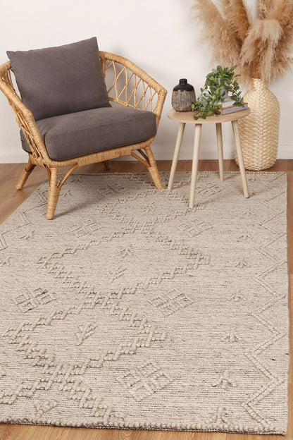 Orielle Aztec Wool Blend Ash Rug (No Tassel)