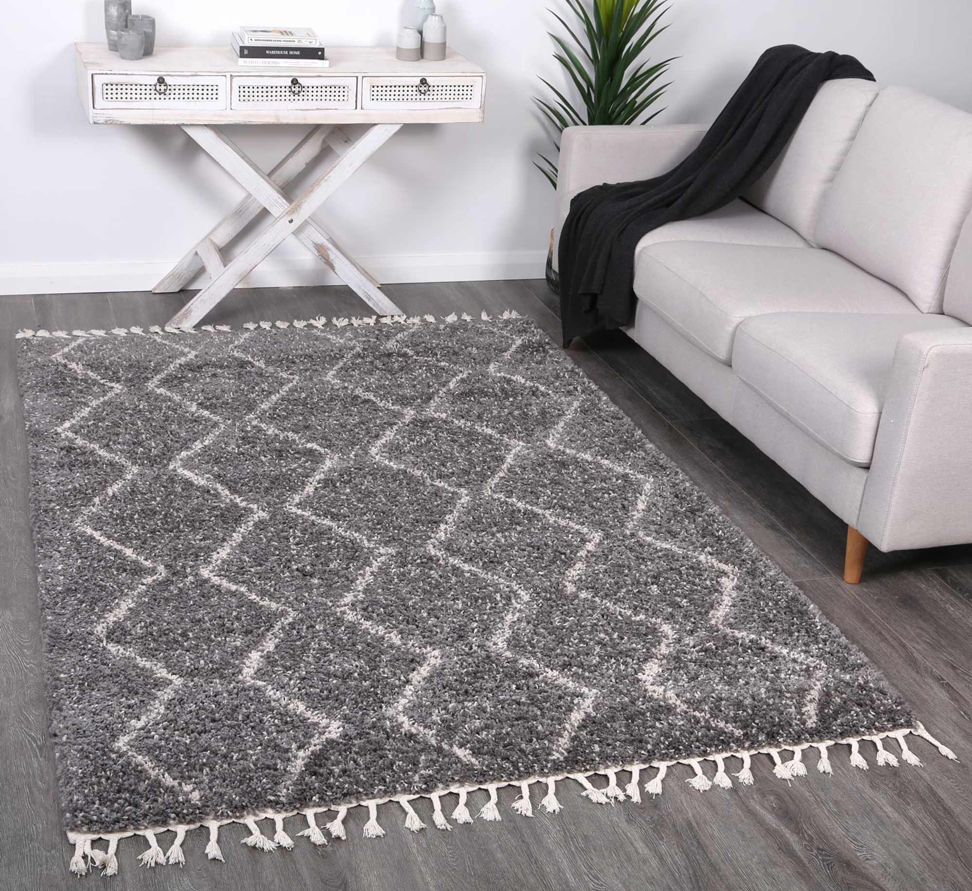Brisa Levi Fleck Tribal Grey Rug