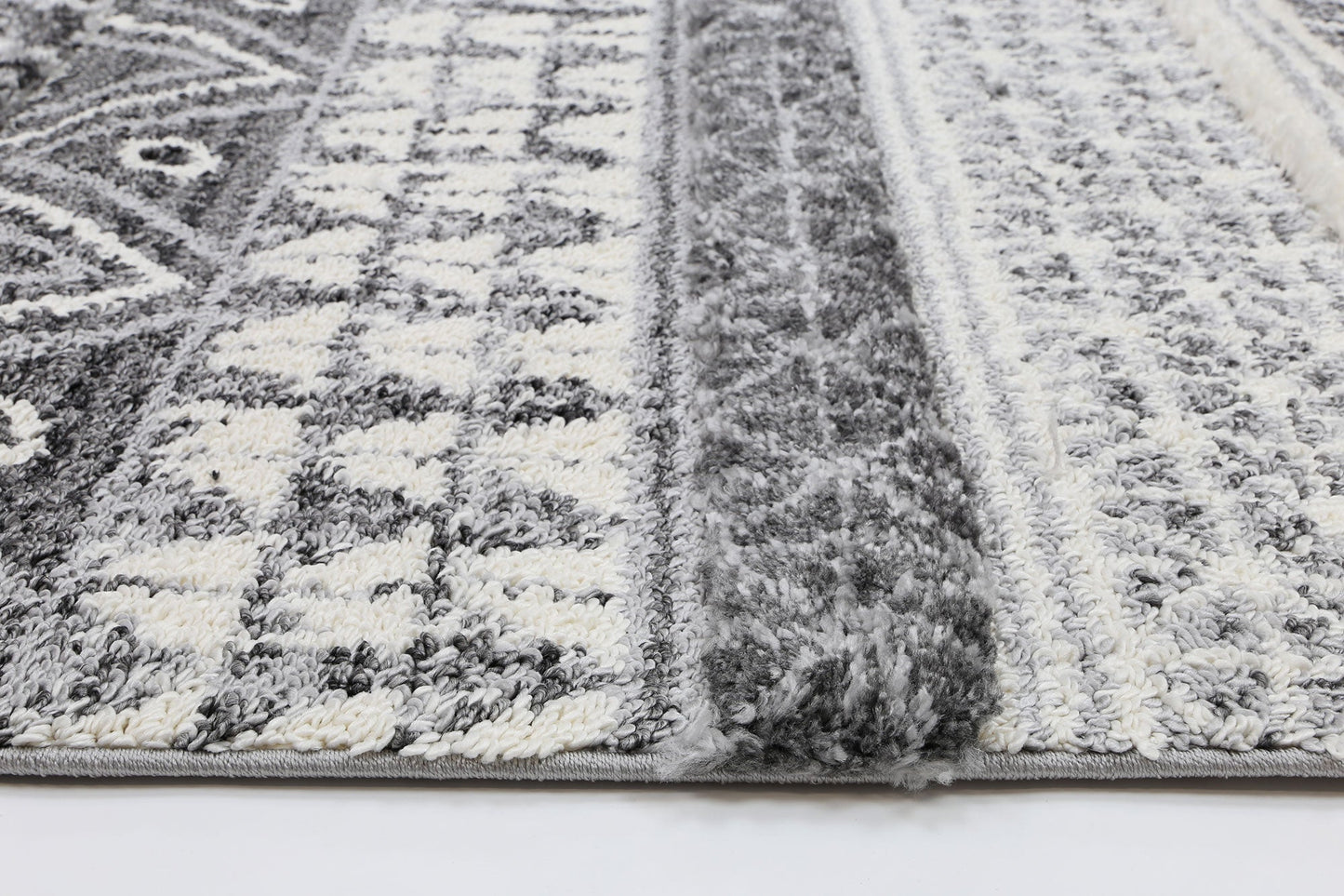 Covea Tribal Lines Cream Anthracite Rug