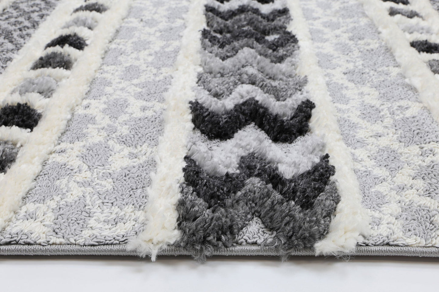 Covea Tribal Carved Cream Anthracite Rug