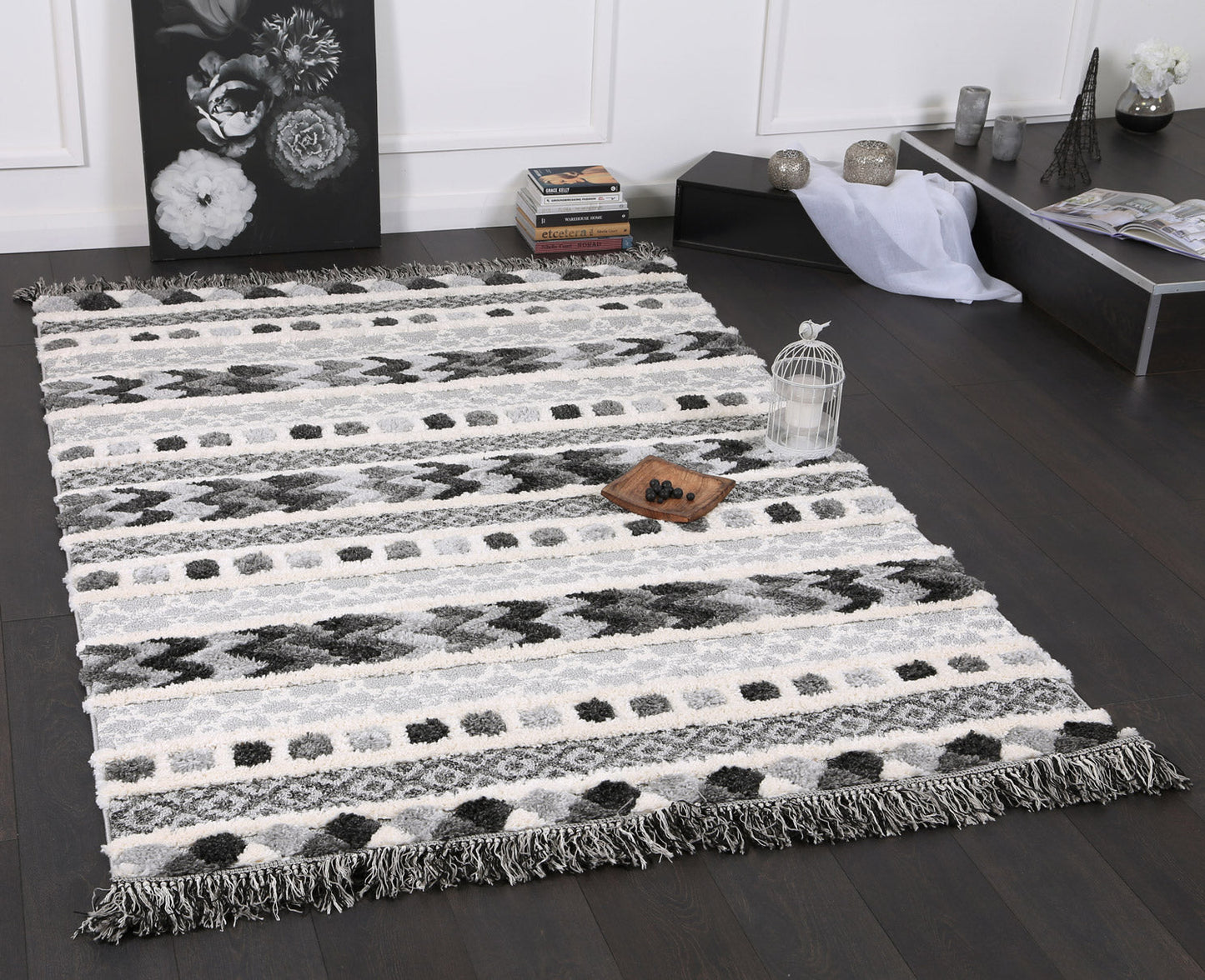 Covea Tribal Carved Cream Anthracite Rug