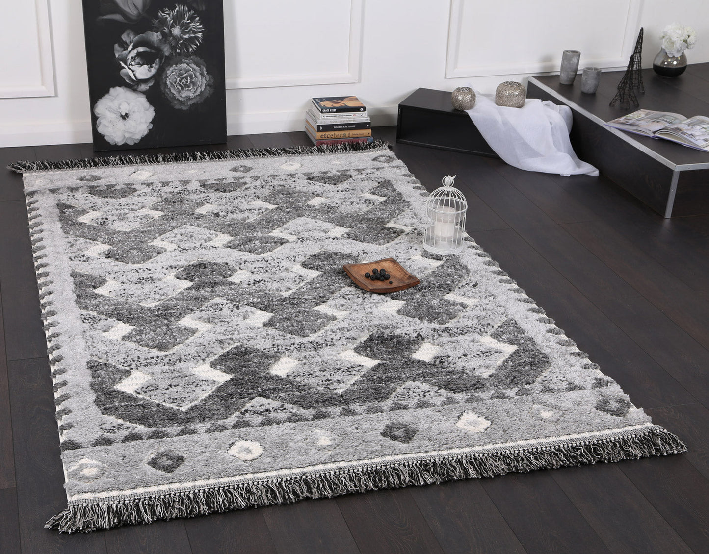 Covea Tribal Carved Lines Cream Anthracite Rug