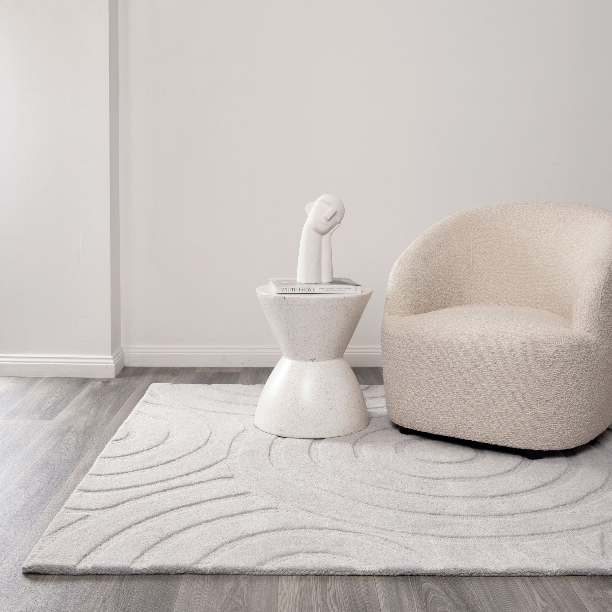 Frayla Ellipse Light Grey Wool Rug