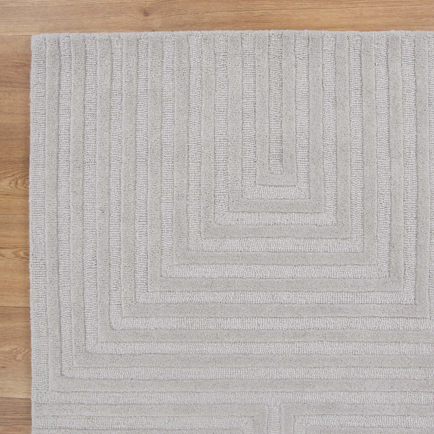 Frayla Felix Light Grey Wool Rug