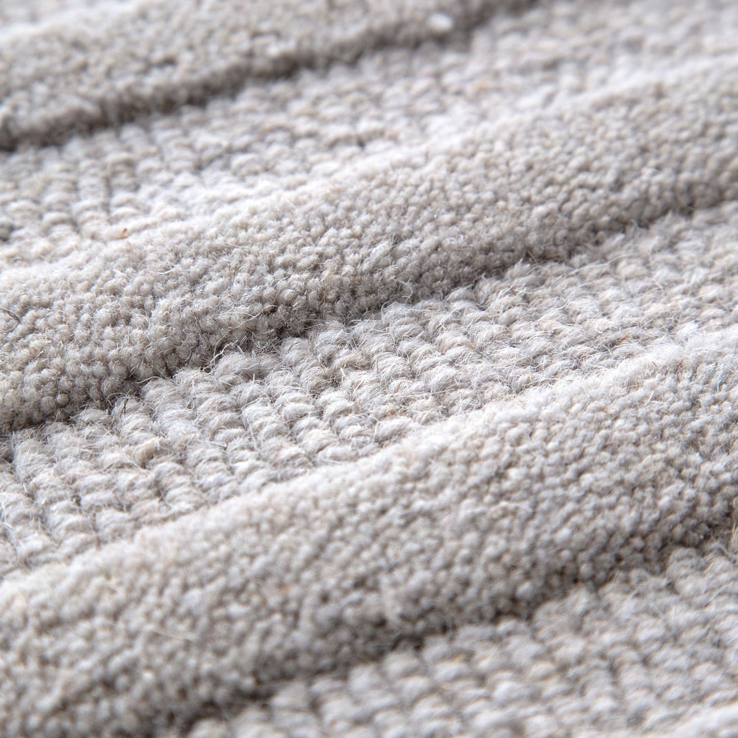 Frayla Felix Light Grey Wool Rug