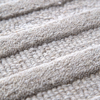 Frayla Felix Light Grey Wool Rug