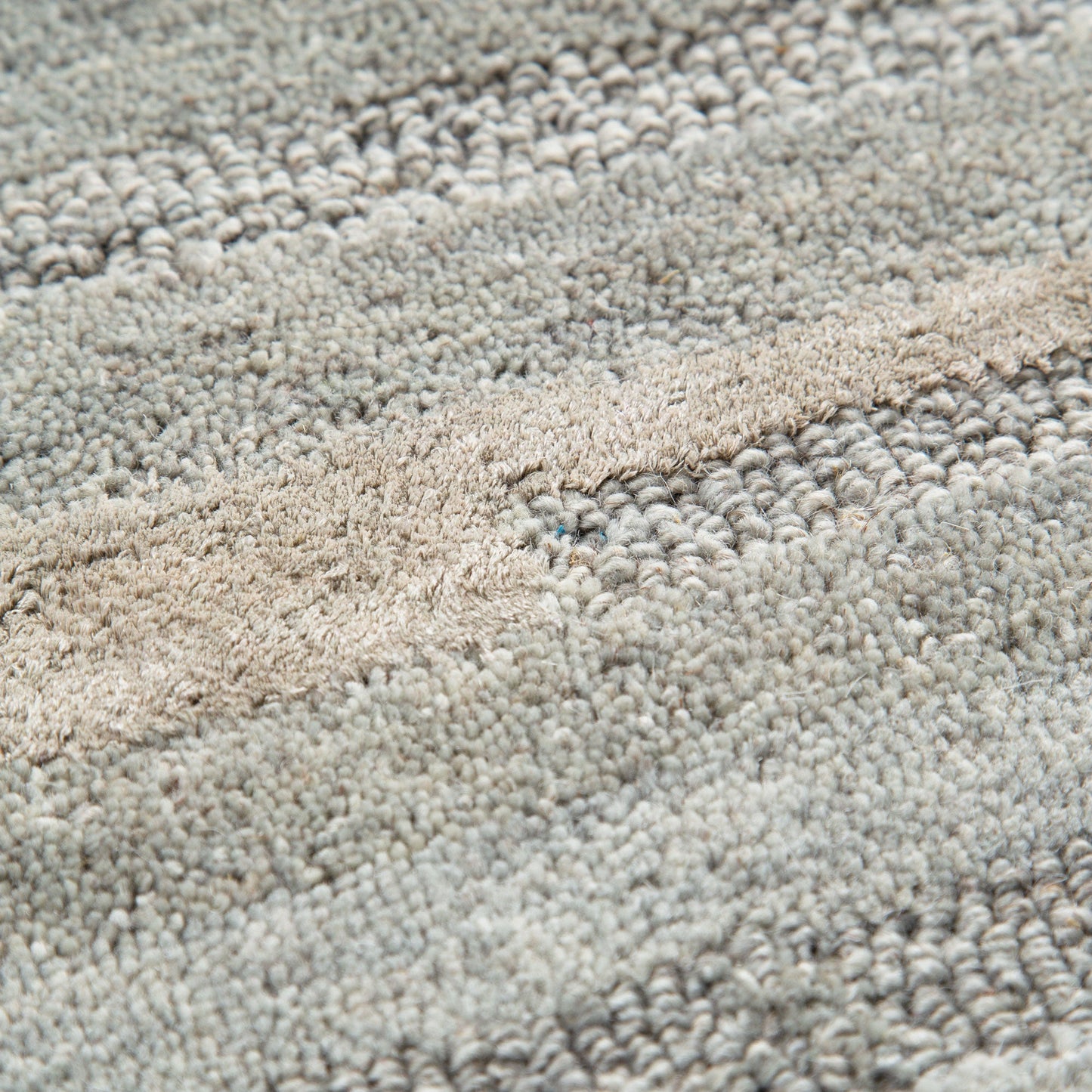 Frayla Linear Light Ash Wool Rug