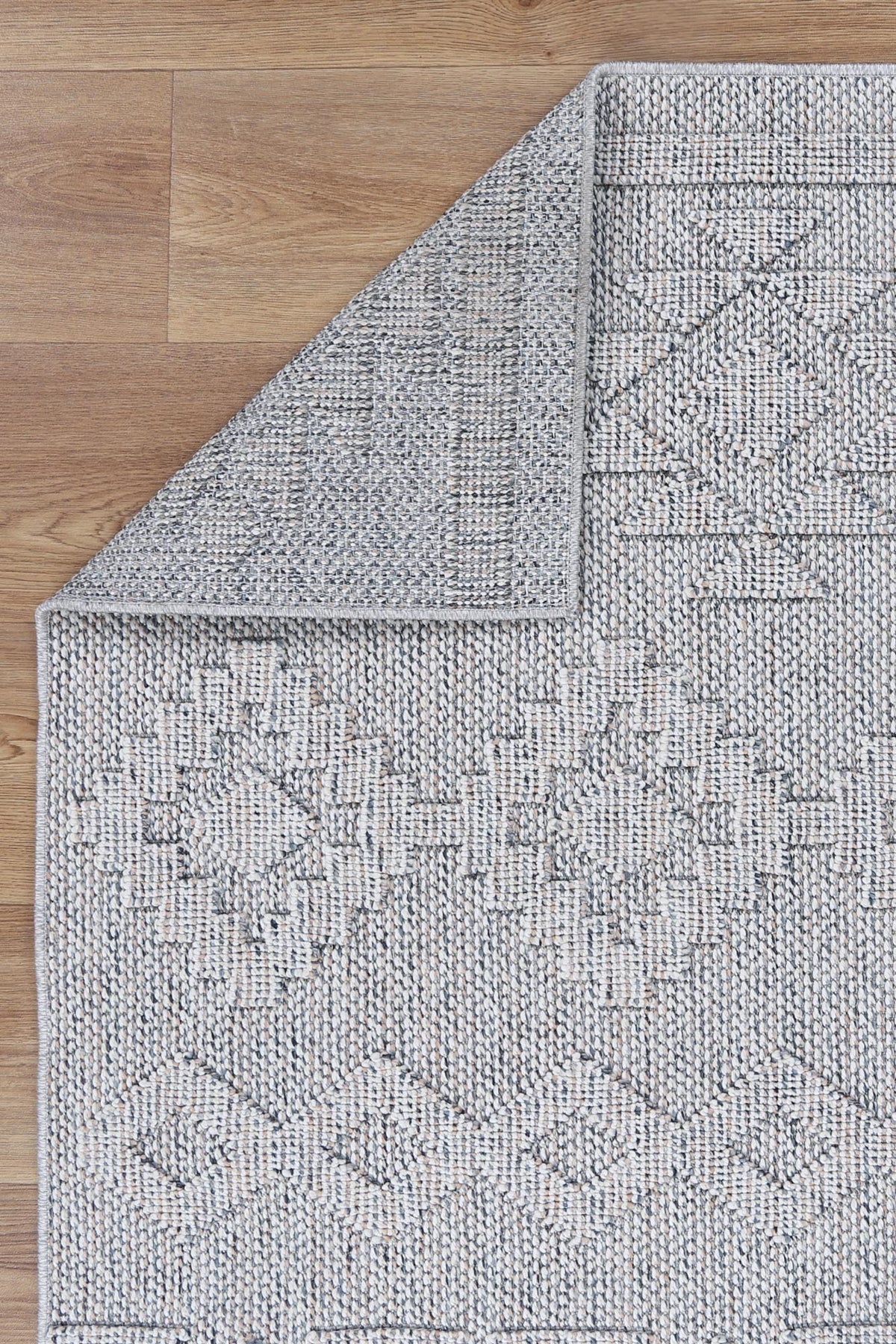 Claymore Tribal Indoor/Outdoor Grey Rug (New landed)
