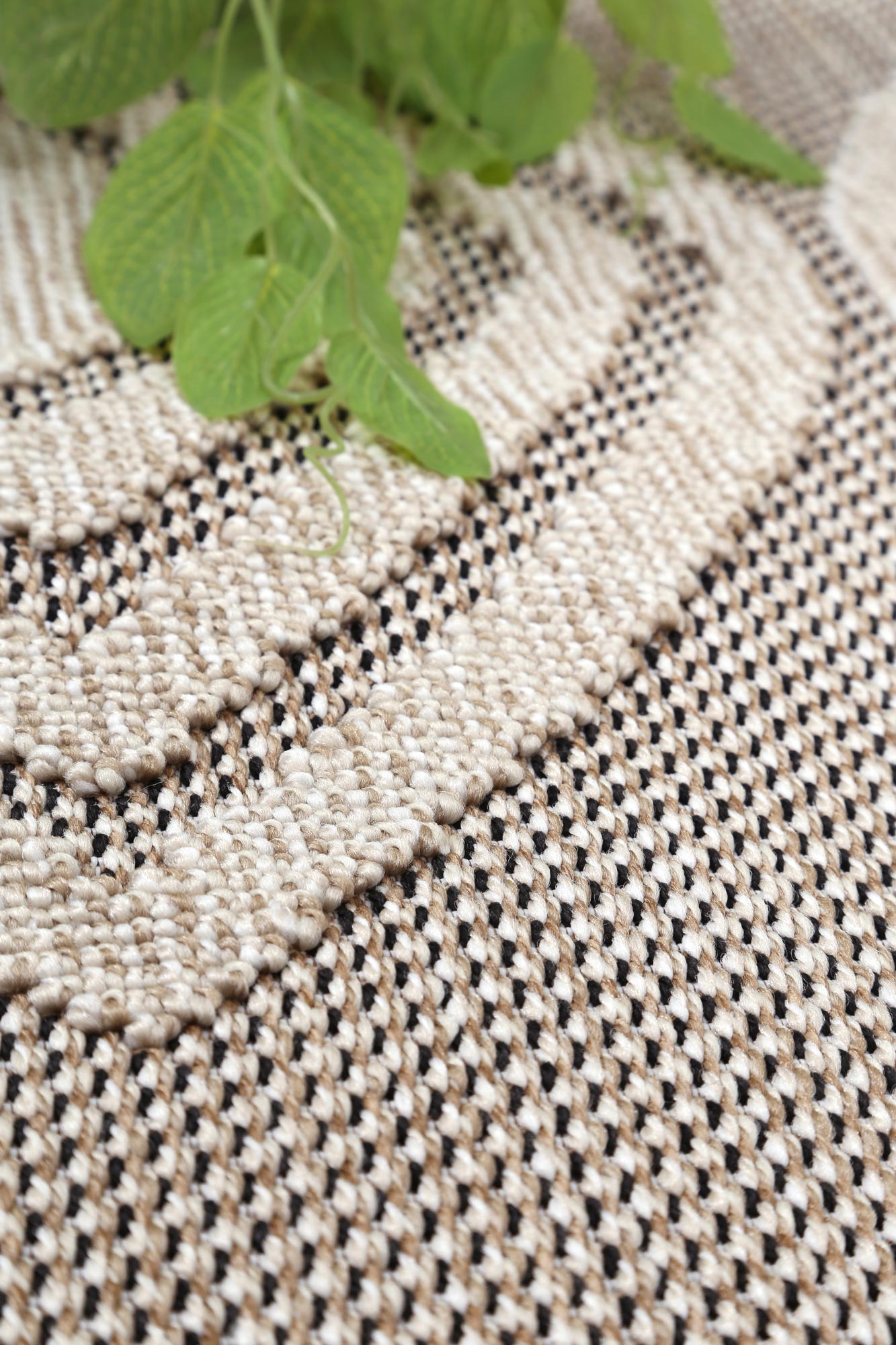 Claymore Modern Indoor/Outdoor Brown Rug (New landed)