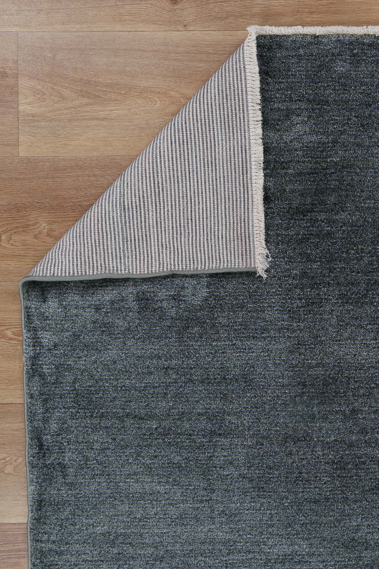 Milan Chobi Petrol Rug