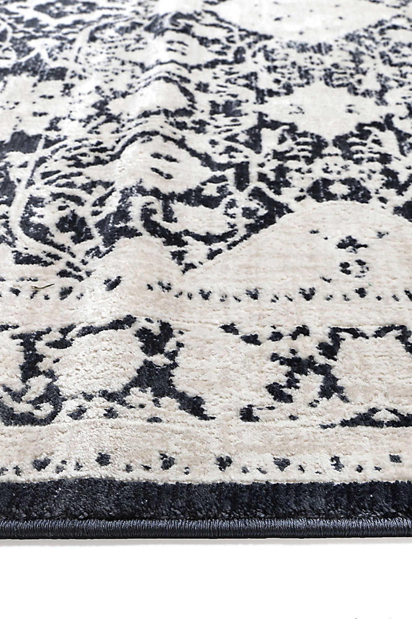 Alderra Rossini Navy Traditional Rug