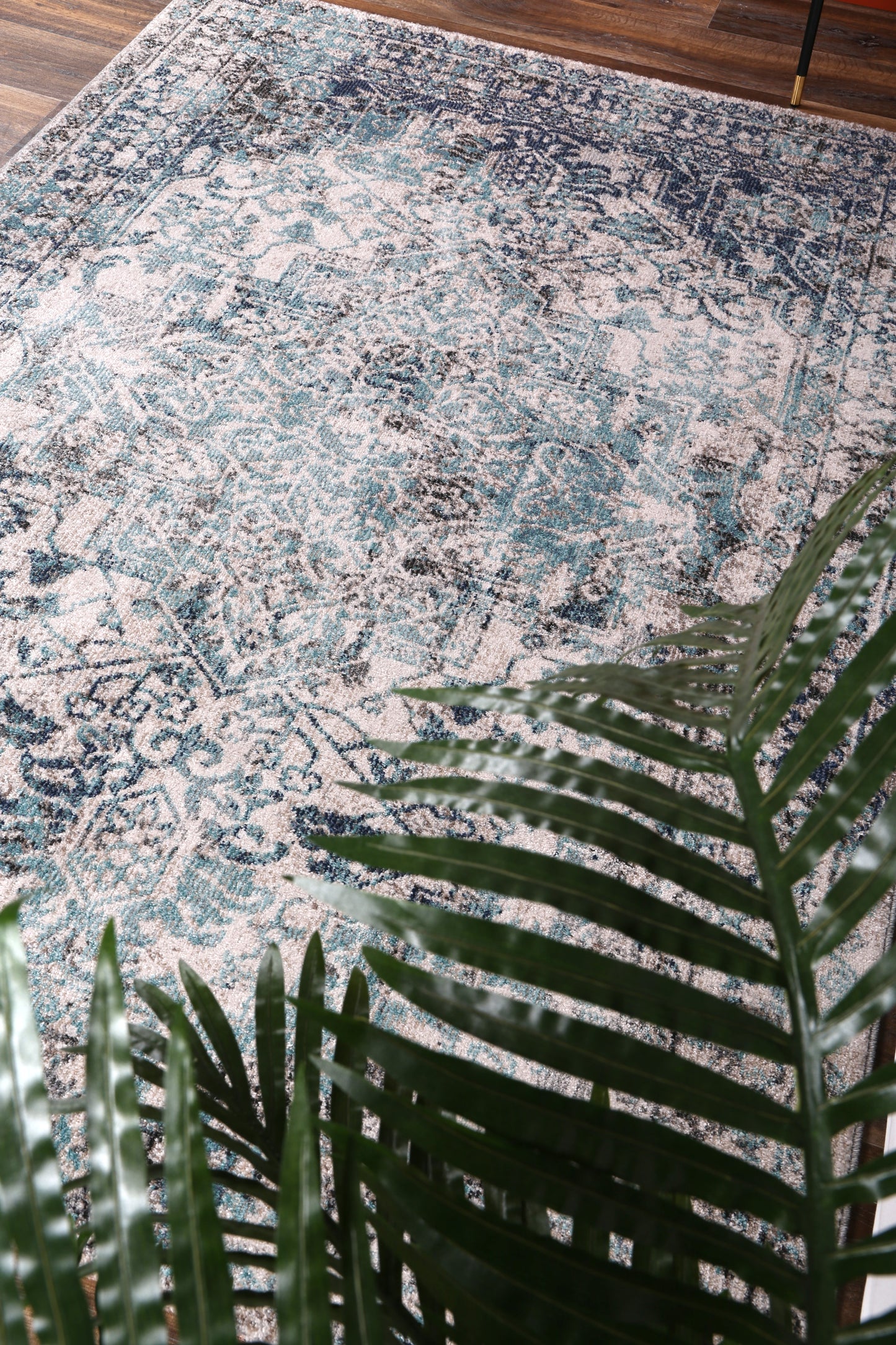 Glenmere Adrianita Ivory & Blue Transitional Rug