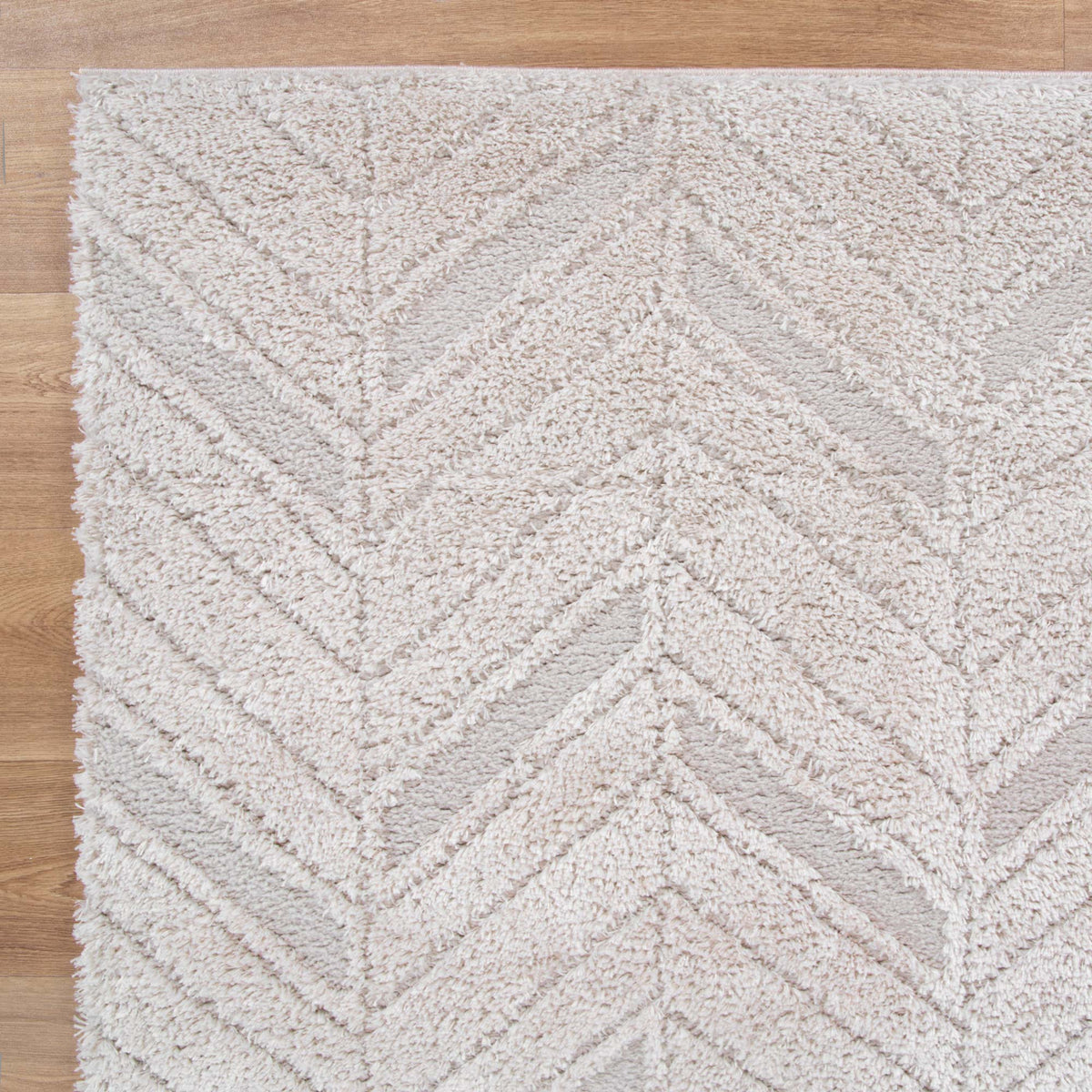 Pebble Chevron Beige Shag Rug