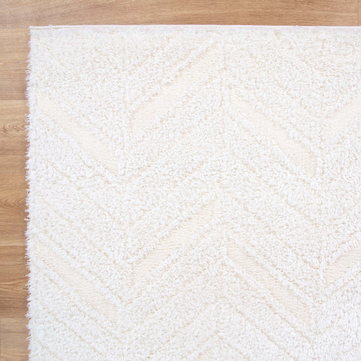 Pebble Chevron Cream Shag Rug