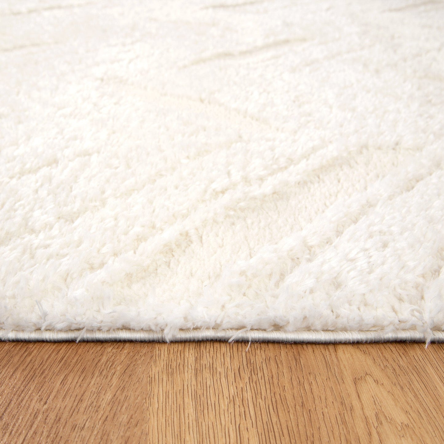 Pebble Chevron Cream Shag Rug