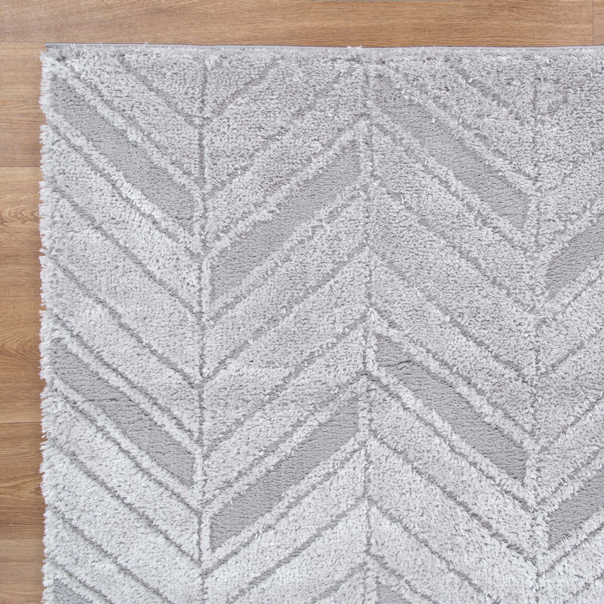 Pebble Chevron Silver Shag Rug