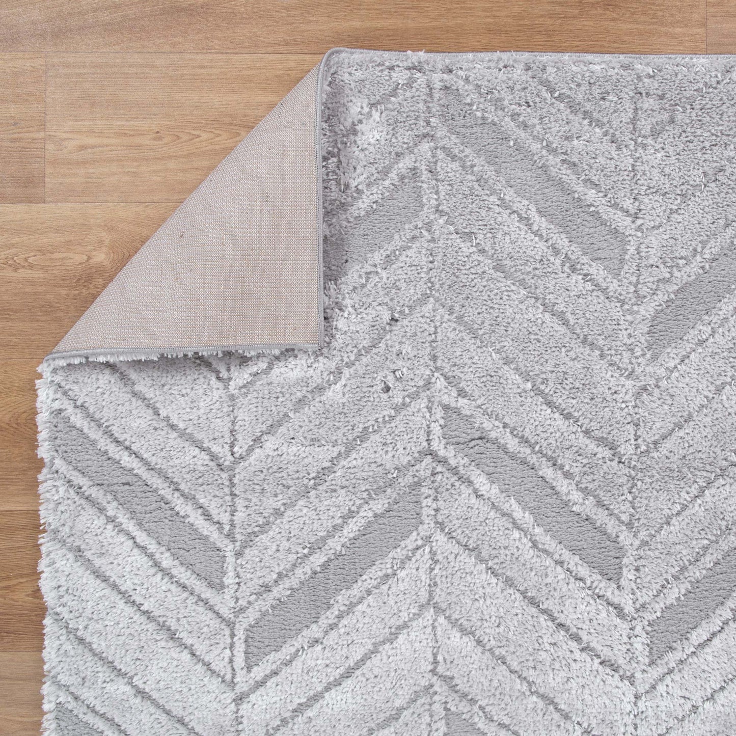 Pebble Chevron Silver Shag Rug