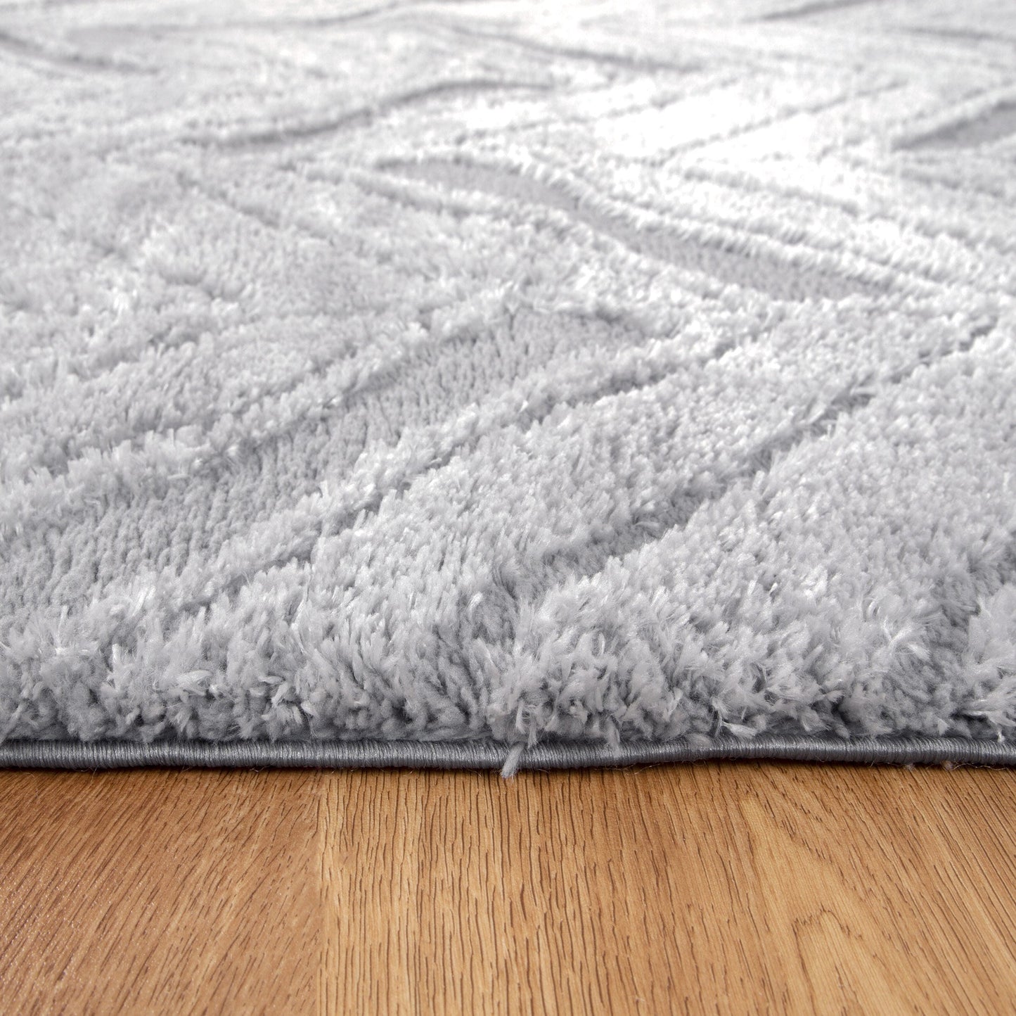 Pebble Chevron Silver Shag Rug
