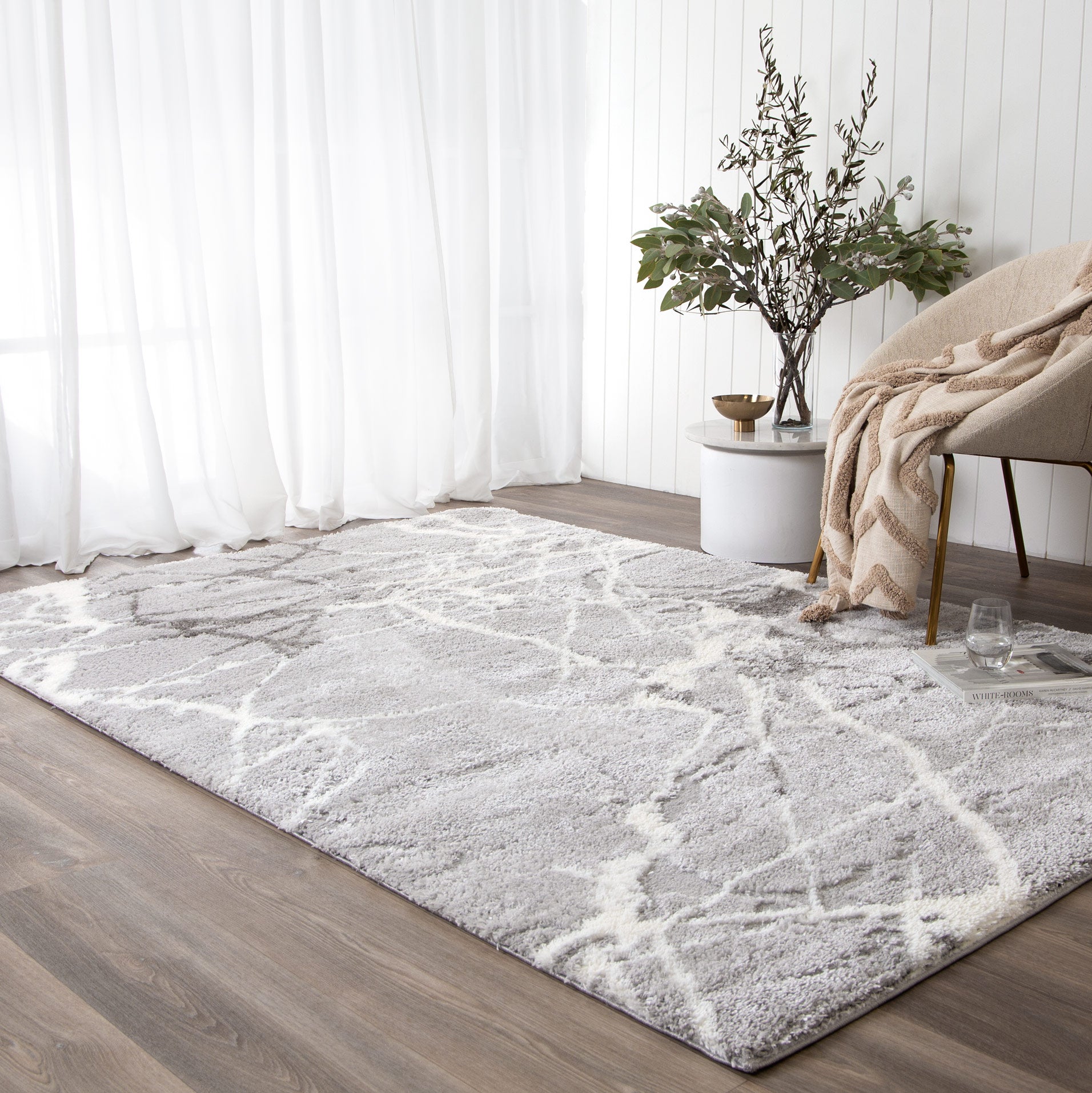 Pebble Abstract Silver Shag Rug