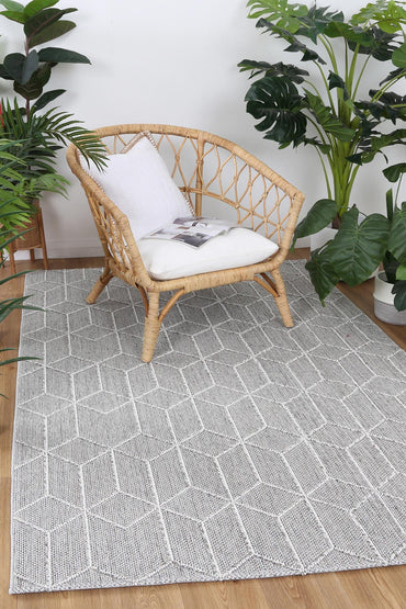 Torrelle Totori Ash Geometric Flatweave Rug