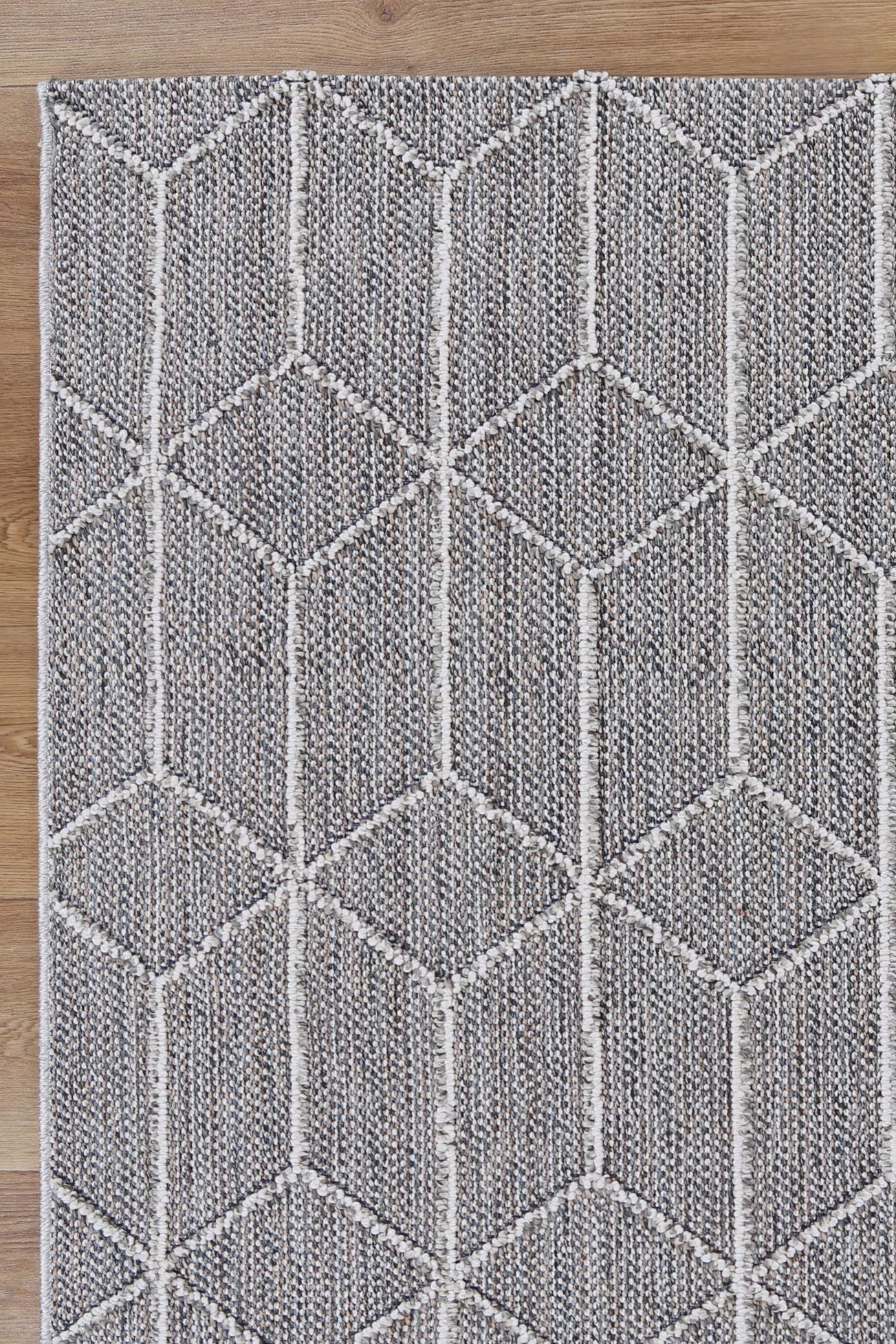 Torrelle Sikua Grey Geometric Flatweave Rug