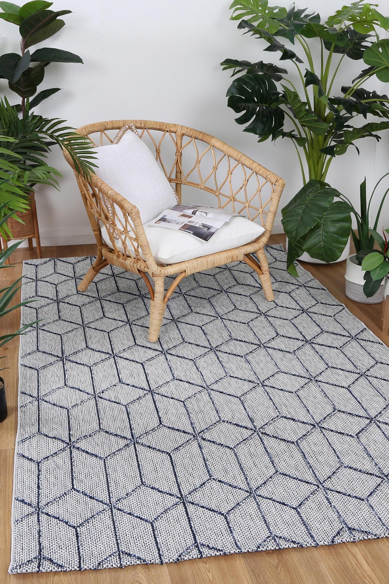 Torrelle Greenslade Charcoal Geometric Flatweave Rug