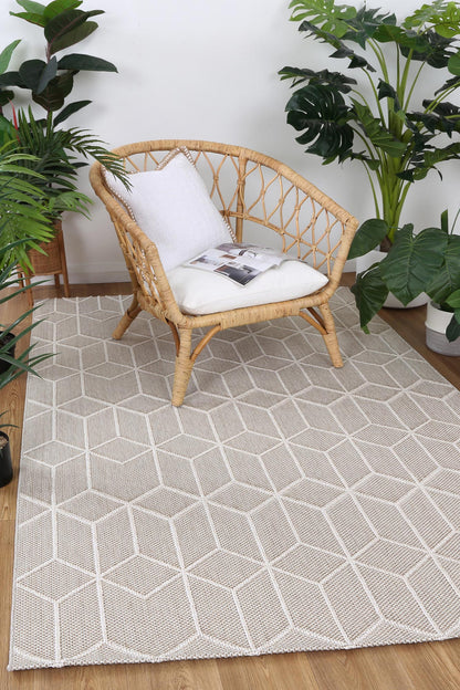 Torrelle Maemae Beige Geometric Flatweave Rug